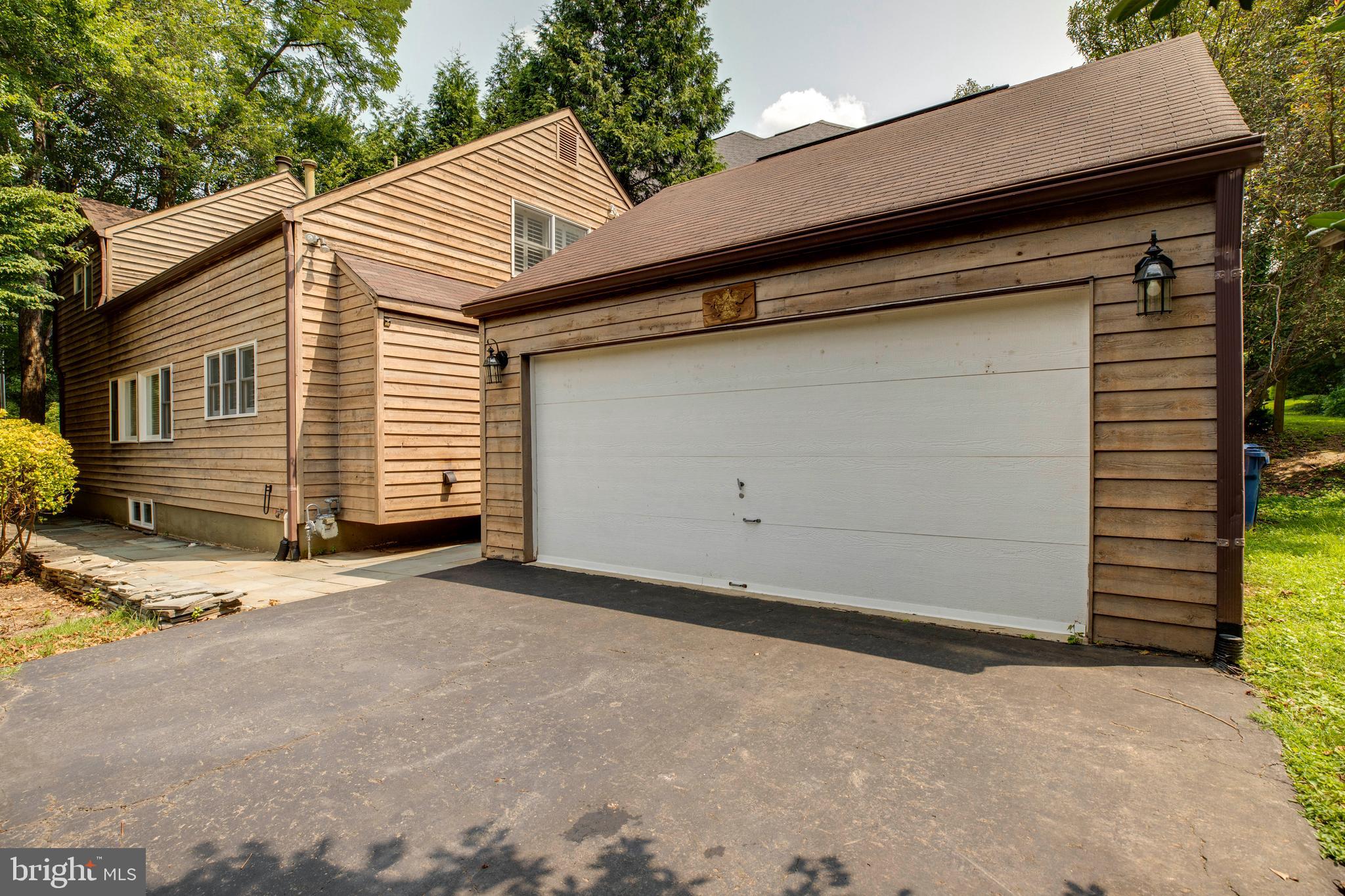 HUNTING RIDGE - Residential Lease