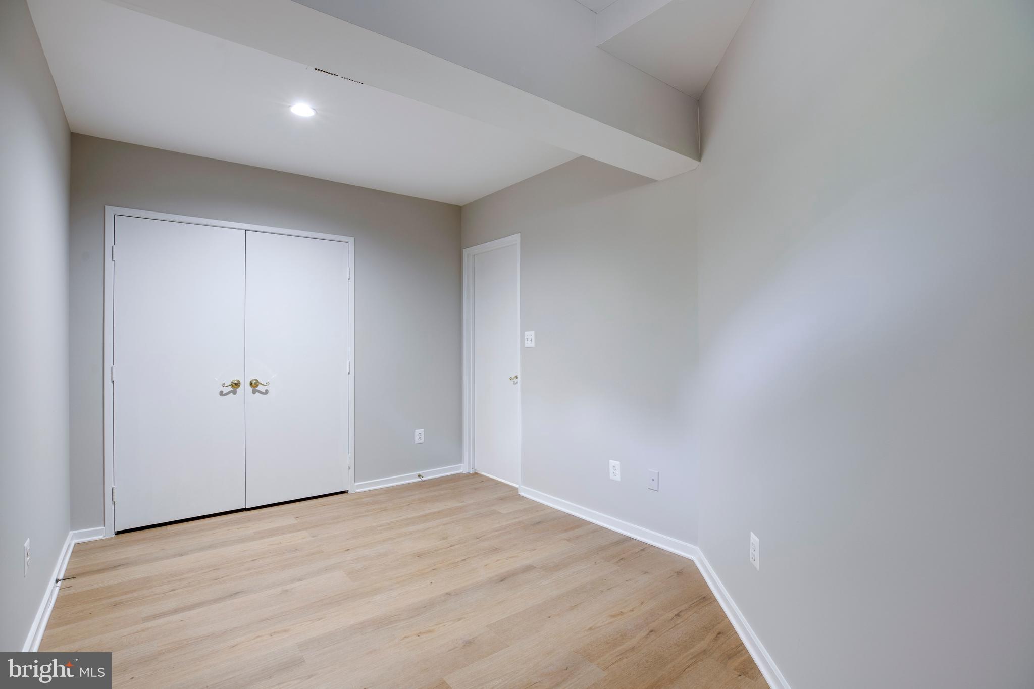 HUNTING RIDGE - Residential Lease