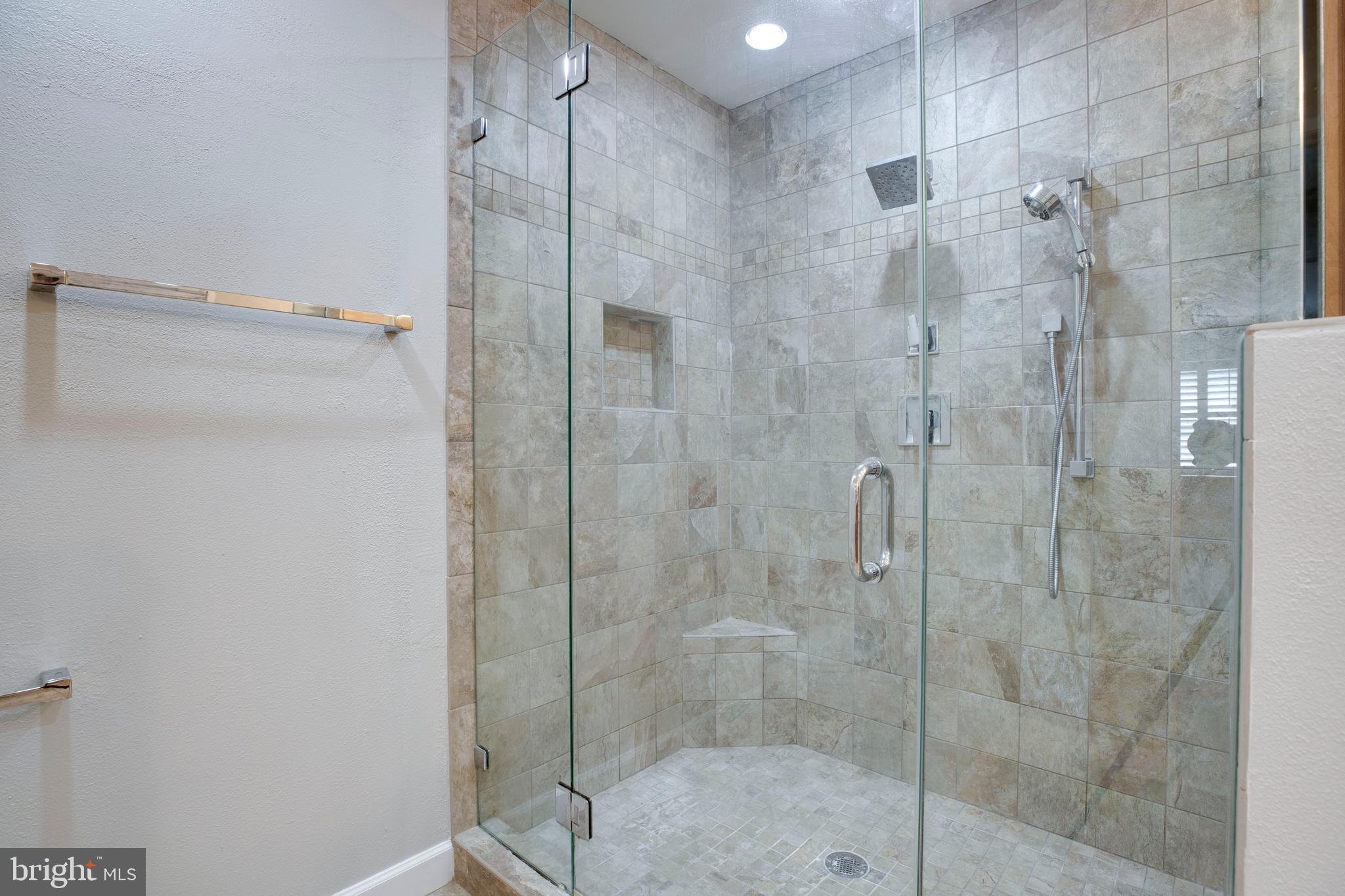 HUNTING RIDGE - Residential Lease