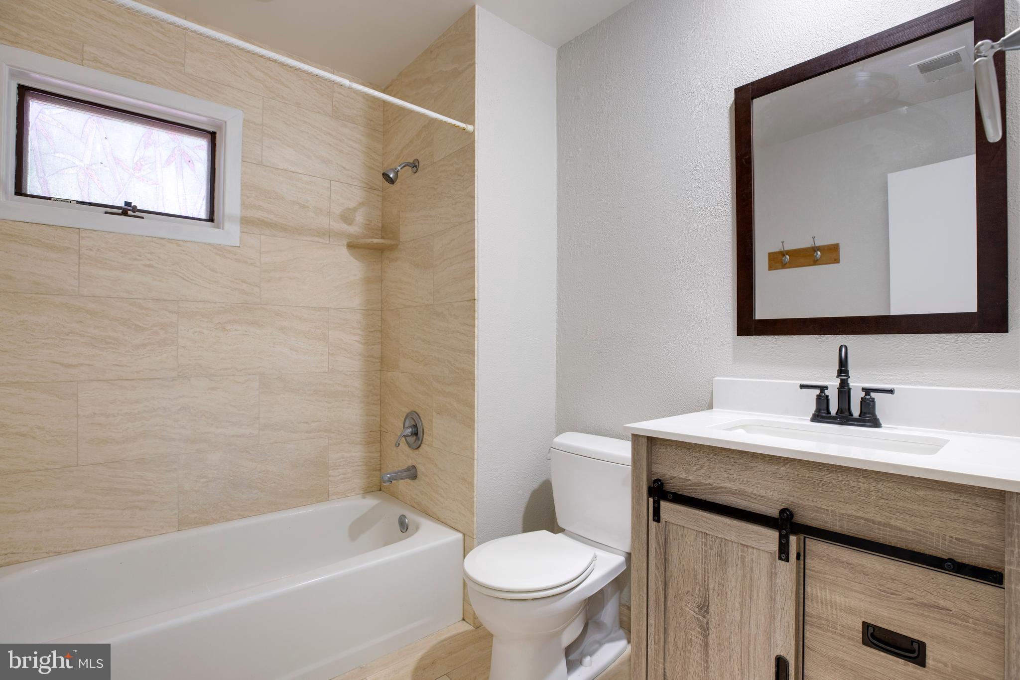 HUNTING RIDGE - Residential Lease