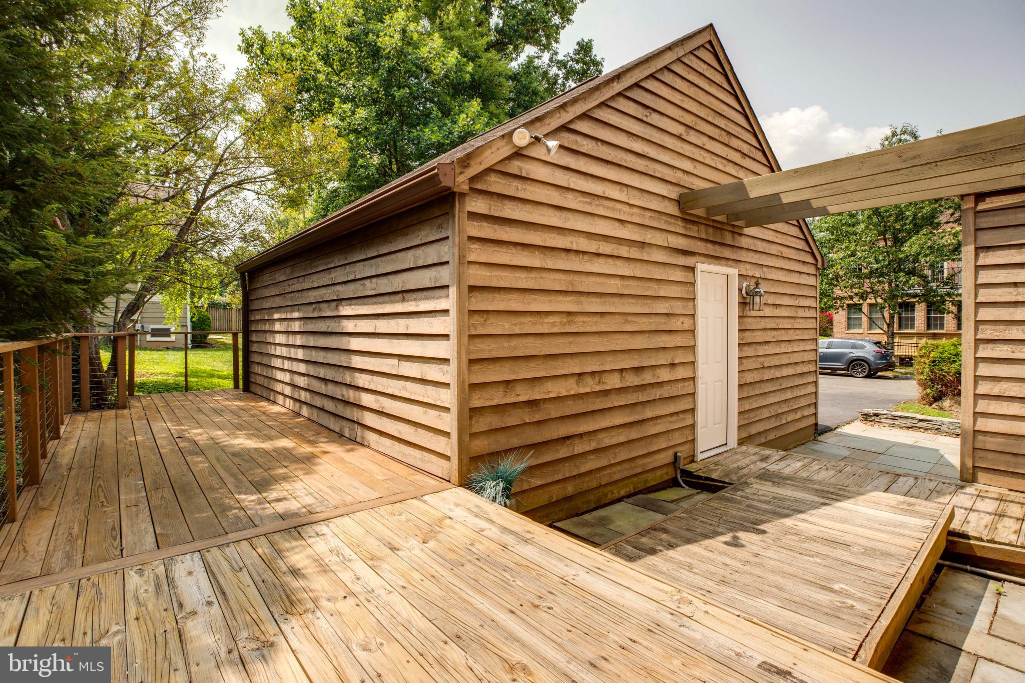 HUNTING RIDGE - Residential Lease