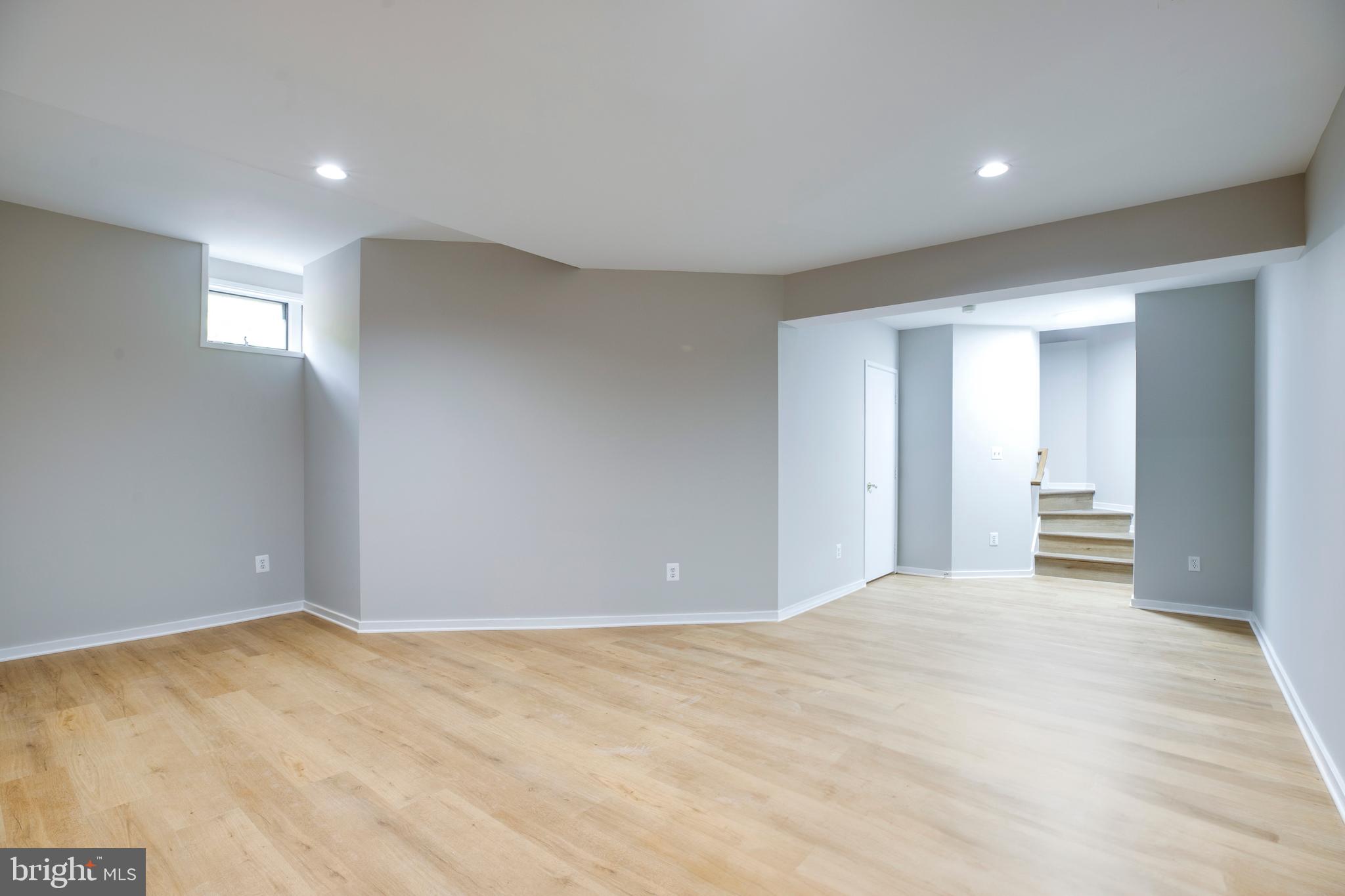 HUNTING RIDGE - Residential Lease