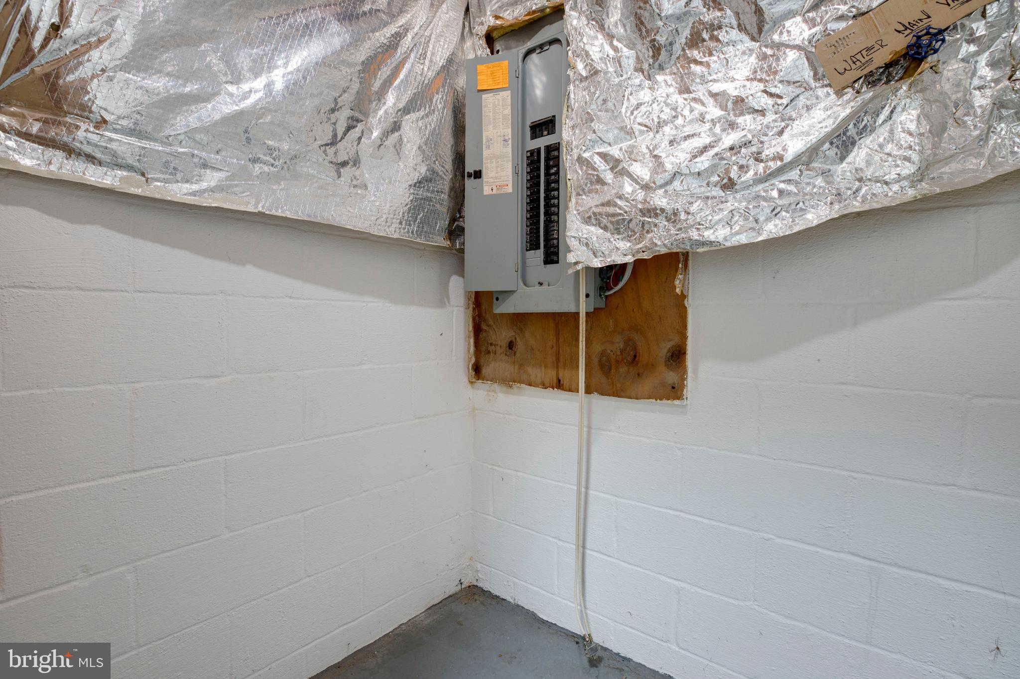 HUNTING RIDGE - Residential Lease