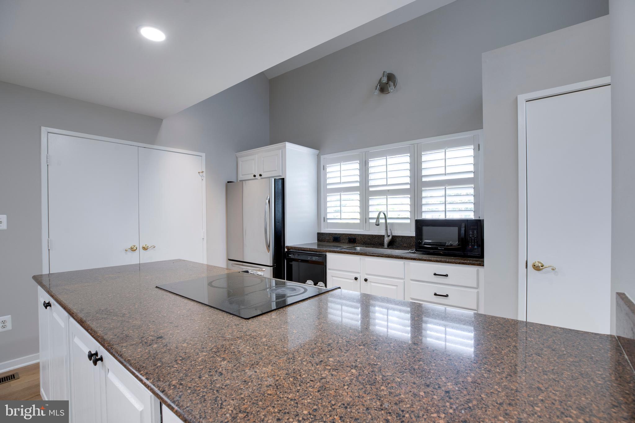 HUNTING RIDGE - Residential Lease