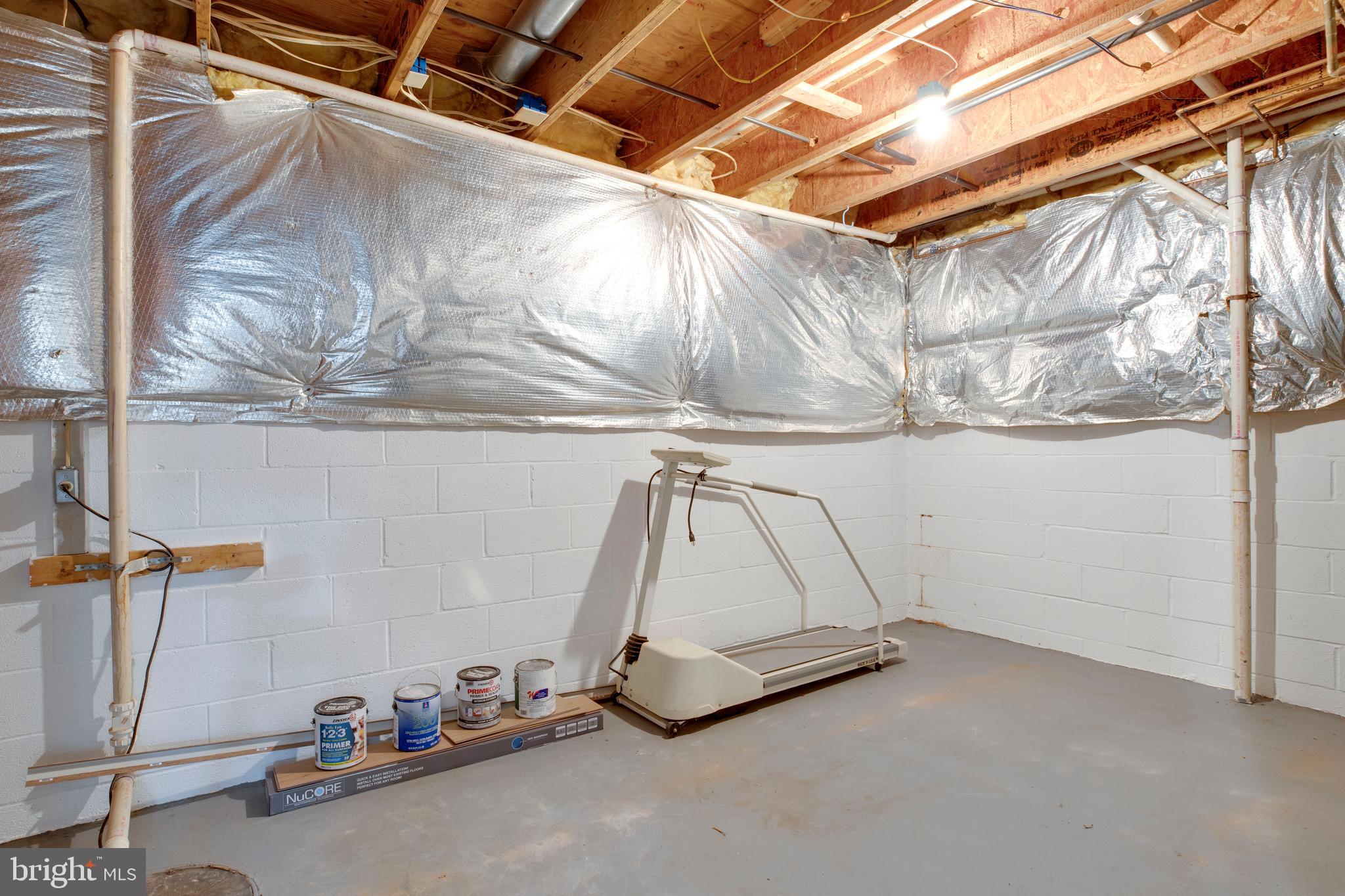 HUNTING RIDGE - Residential Lease