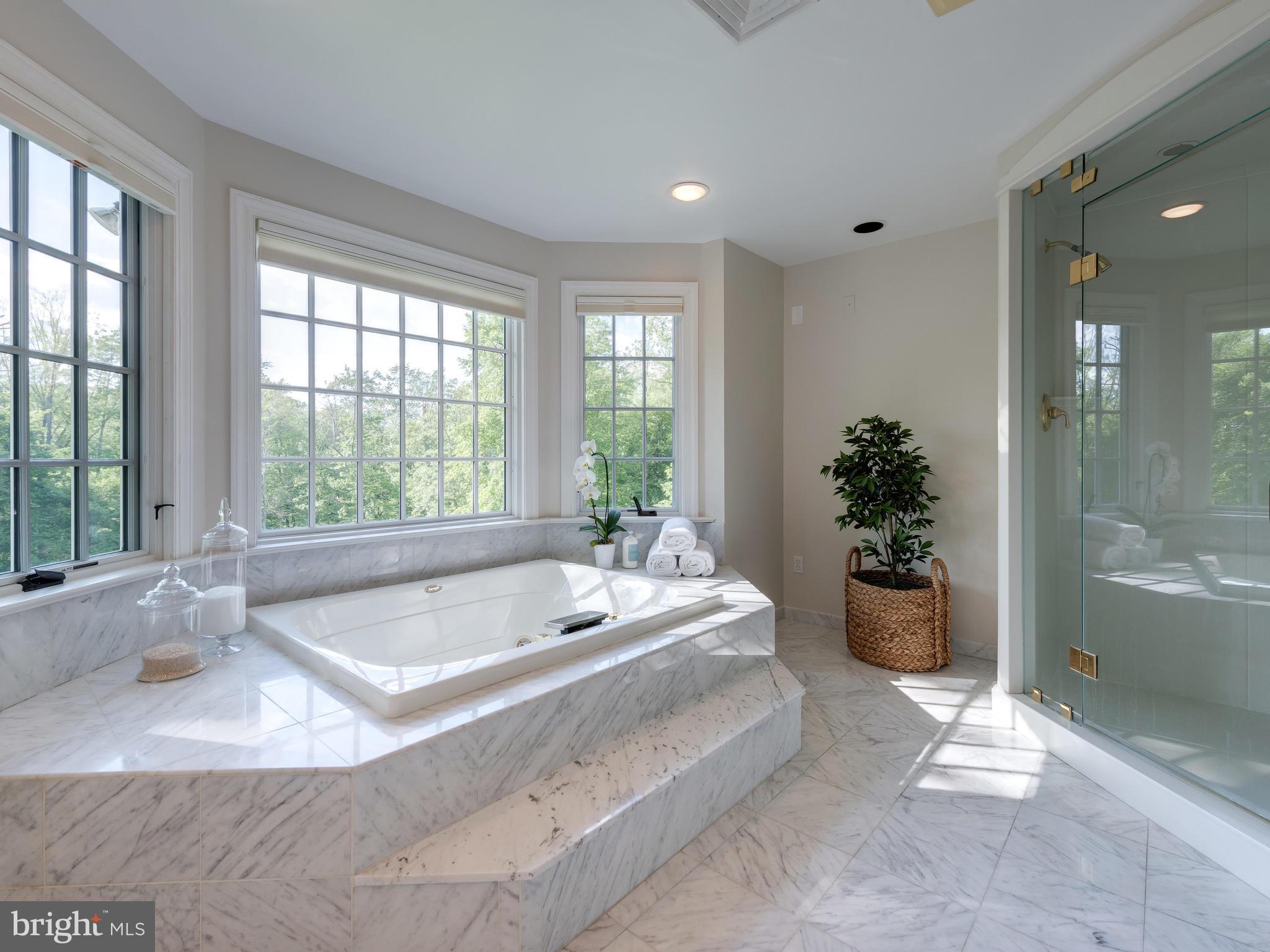 LEOPARD FARMS - Residential