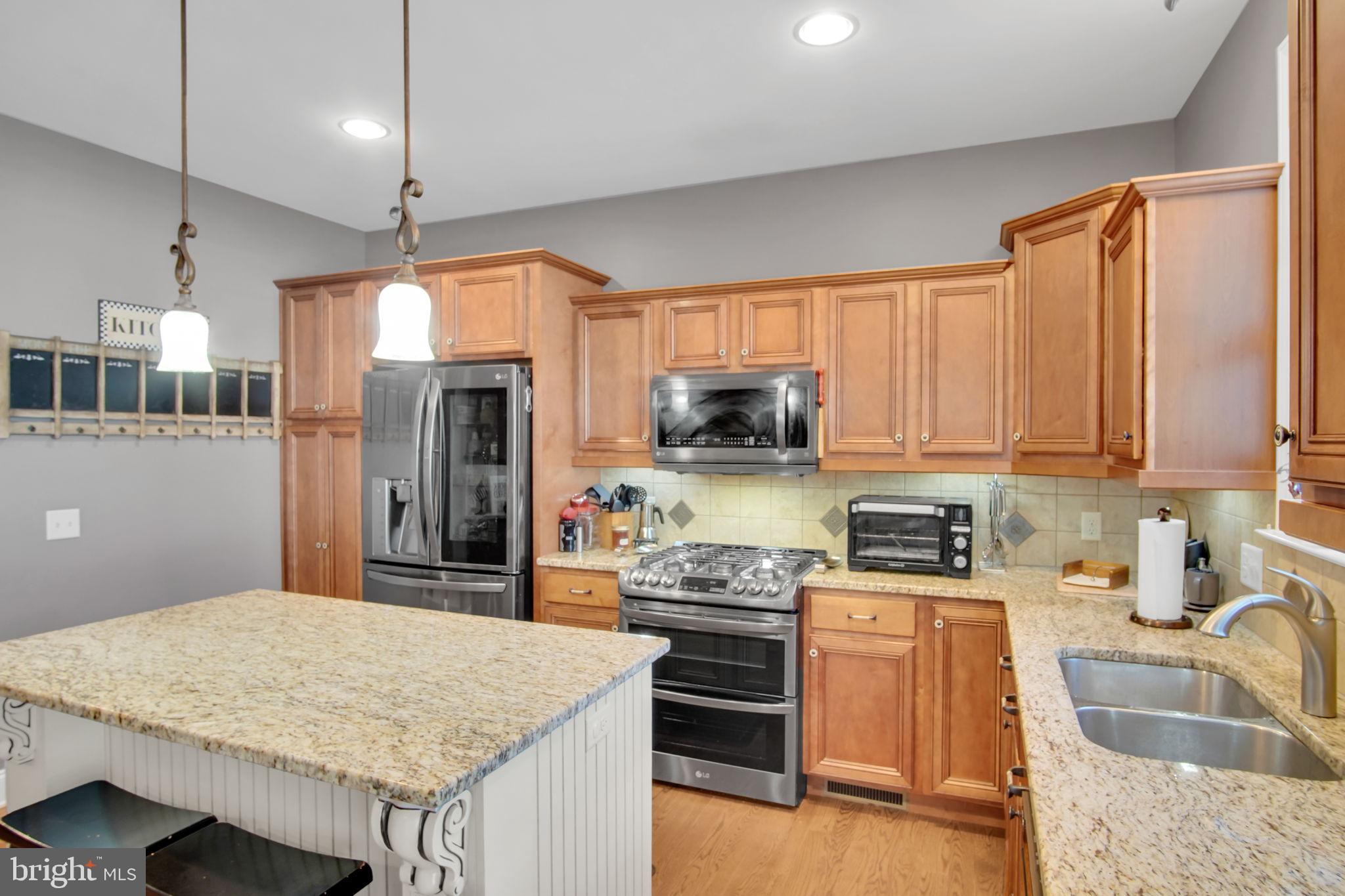 5992 CAMDEN DRIVE