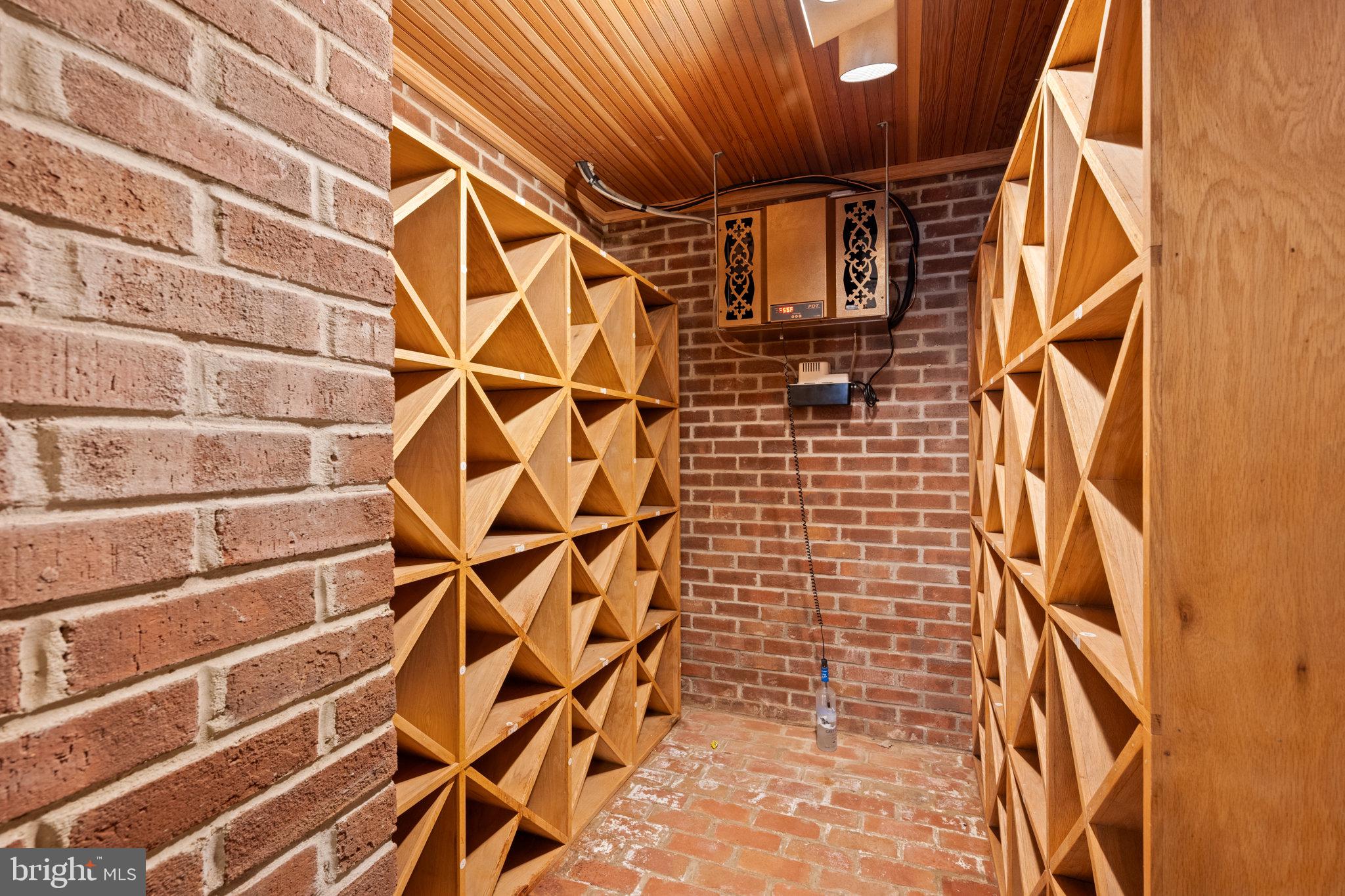 BERKLEY - Residential