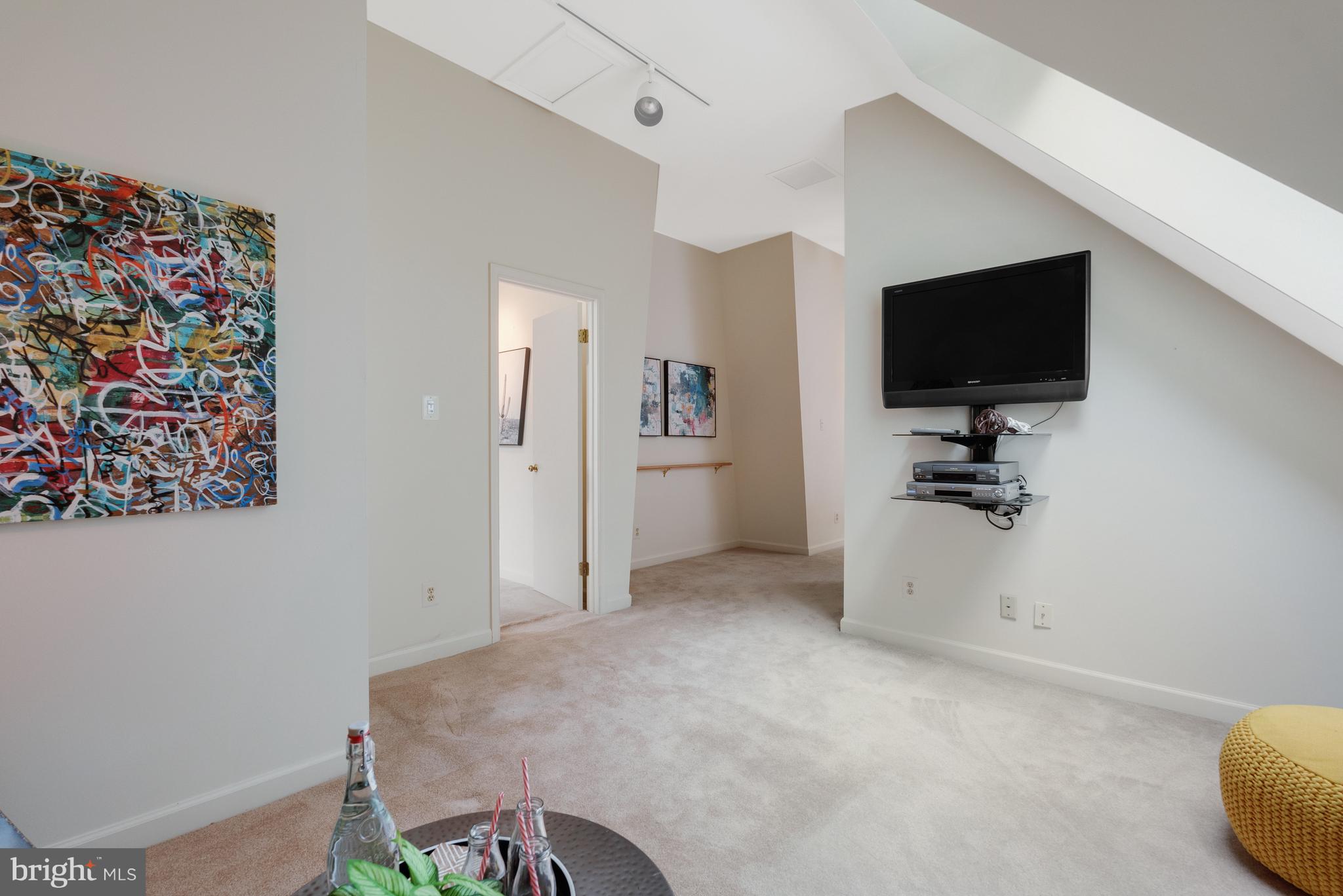 BERKLEY - Residential