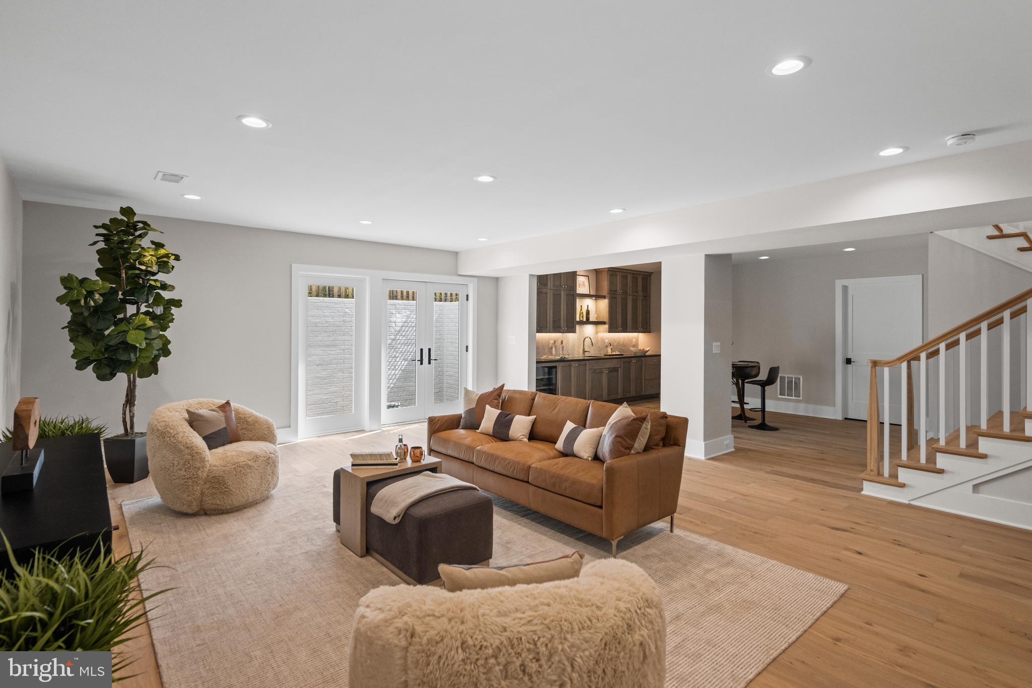 SHIRLEY WOODS - Residential