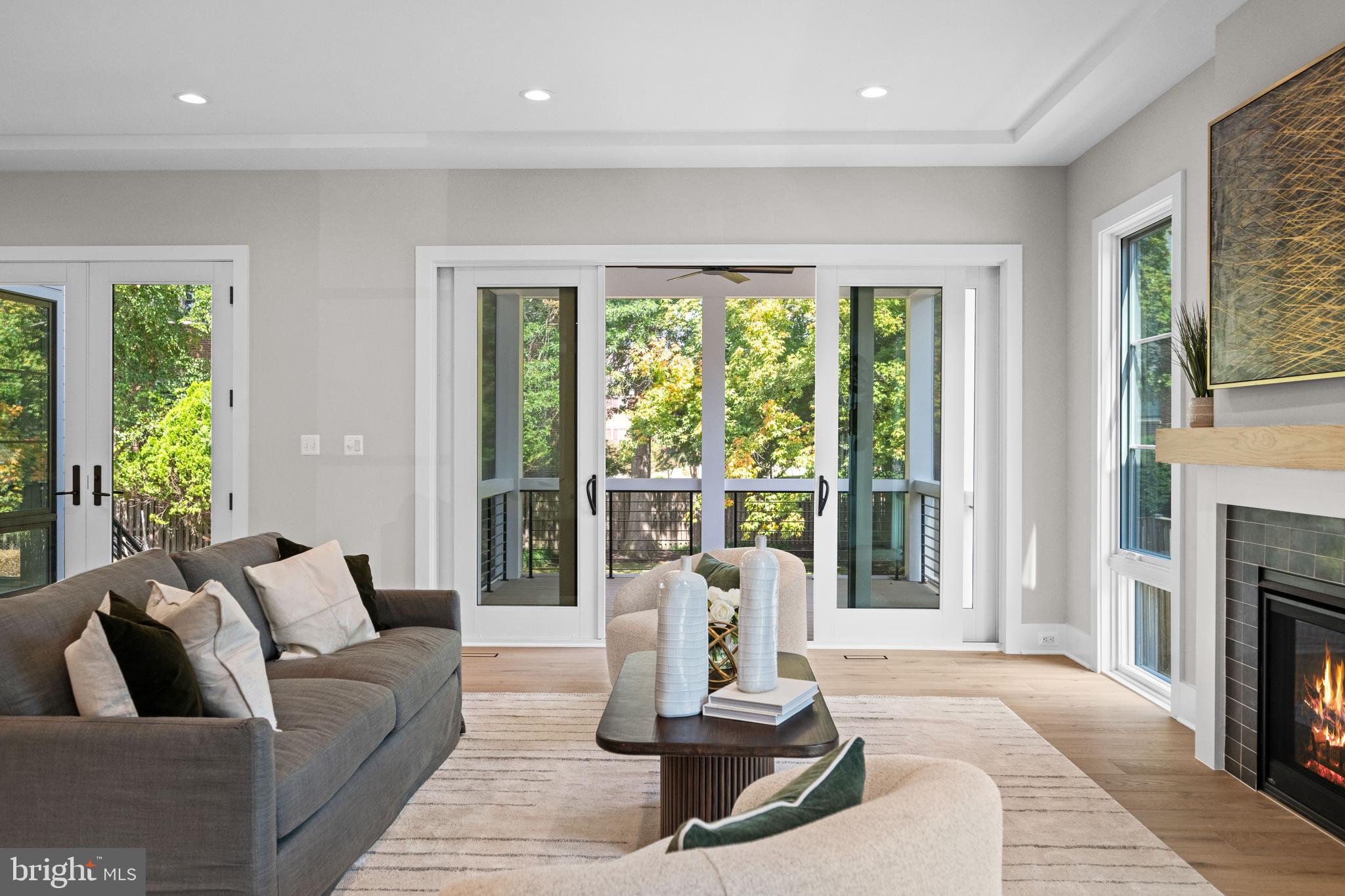 SHIRLEY WOODS - Residential