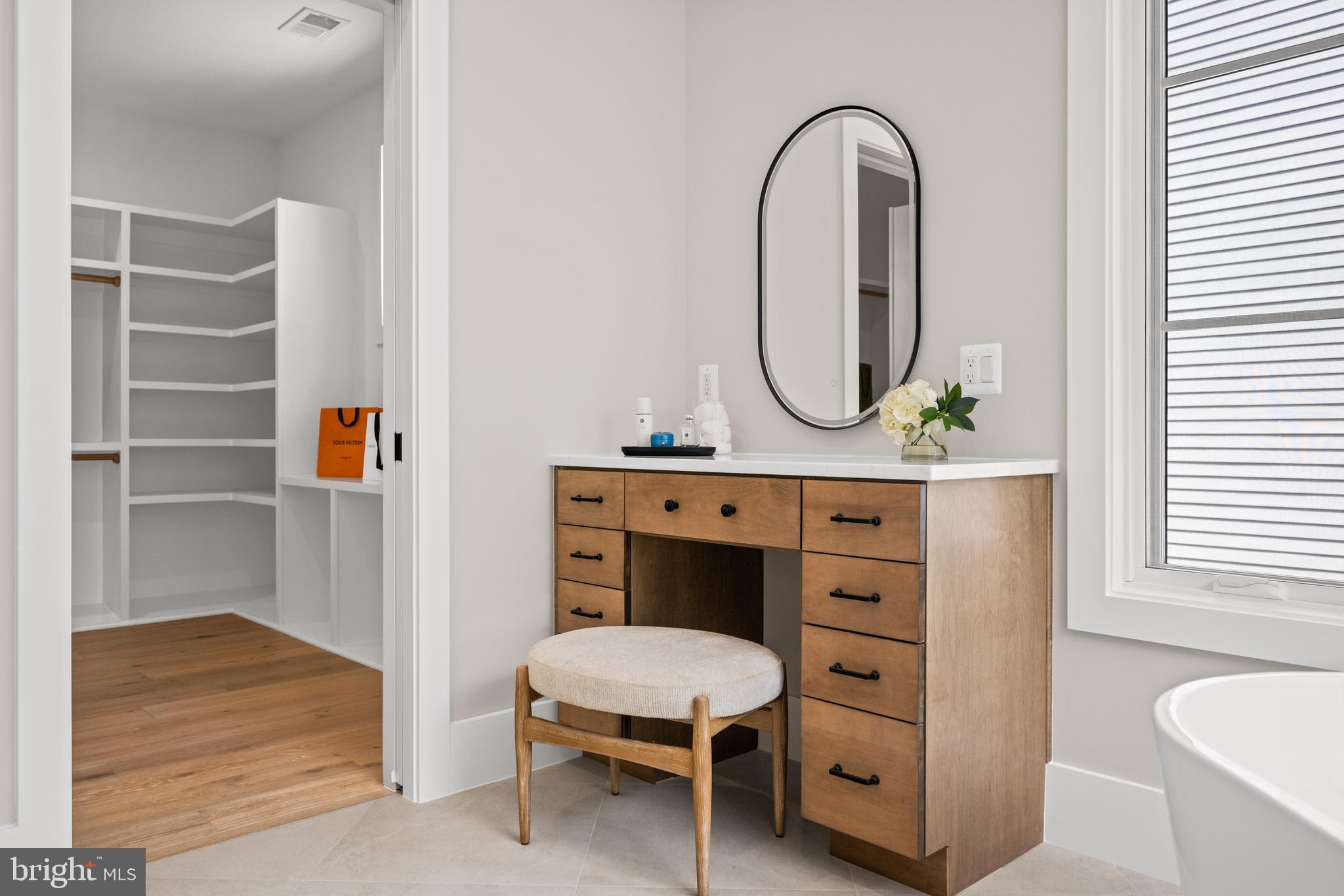 SHIRLEY WOODS - Residential