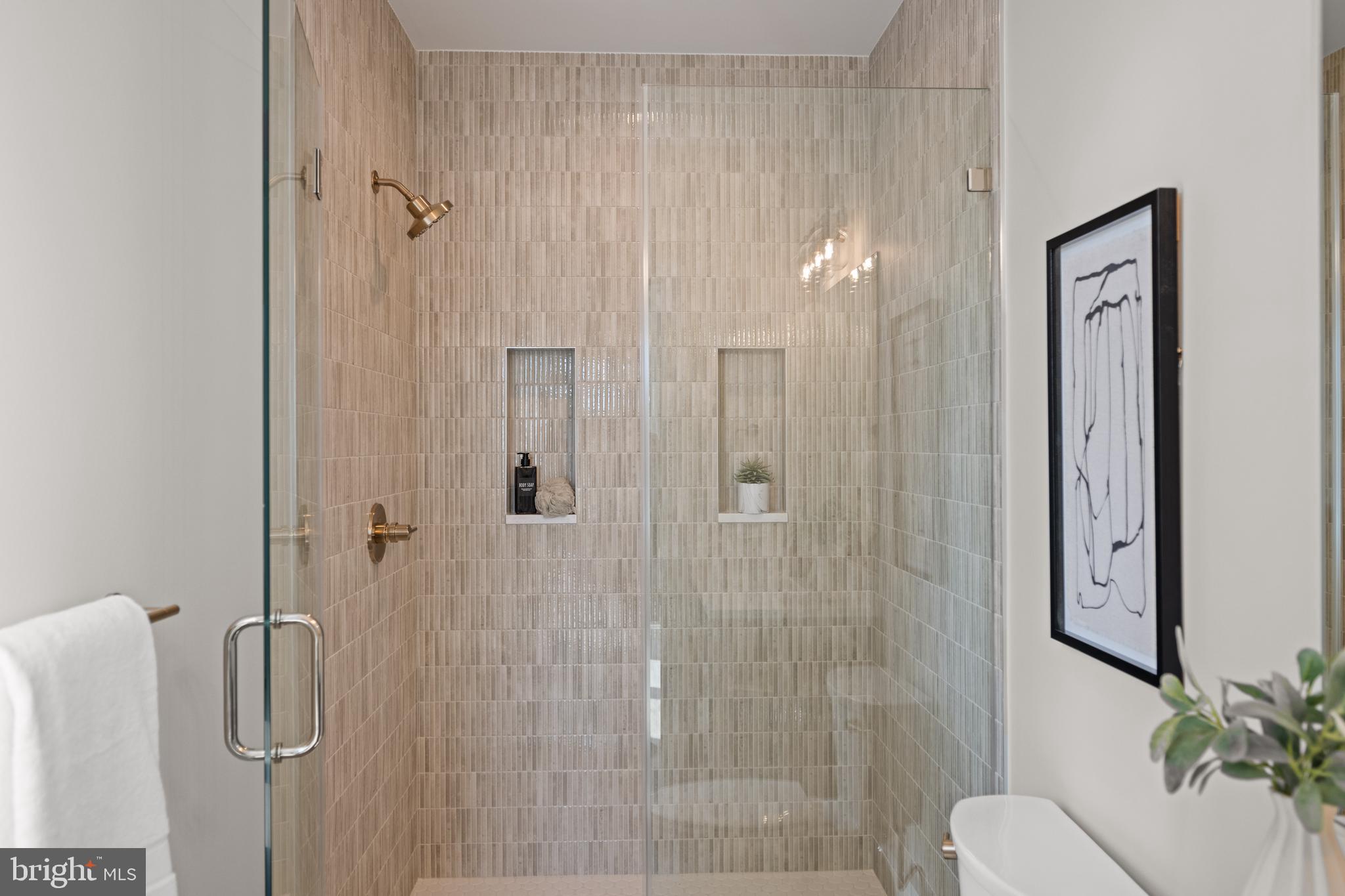 SHIRLEY WOODS - Residential