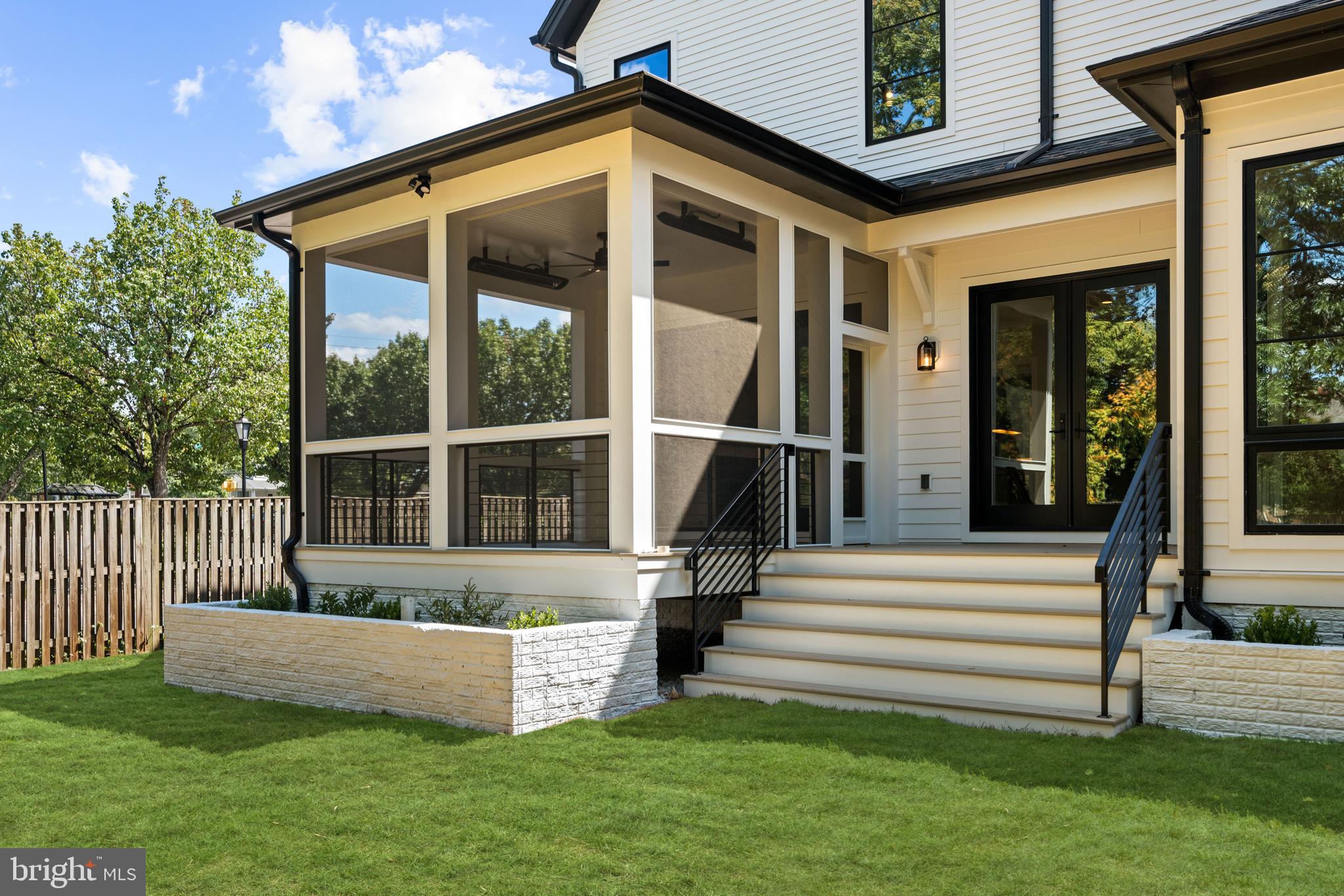 SHIRLEY WOODS - Residential