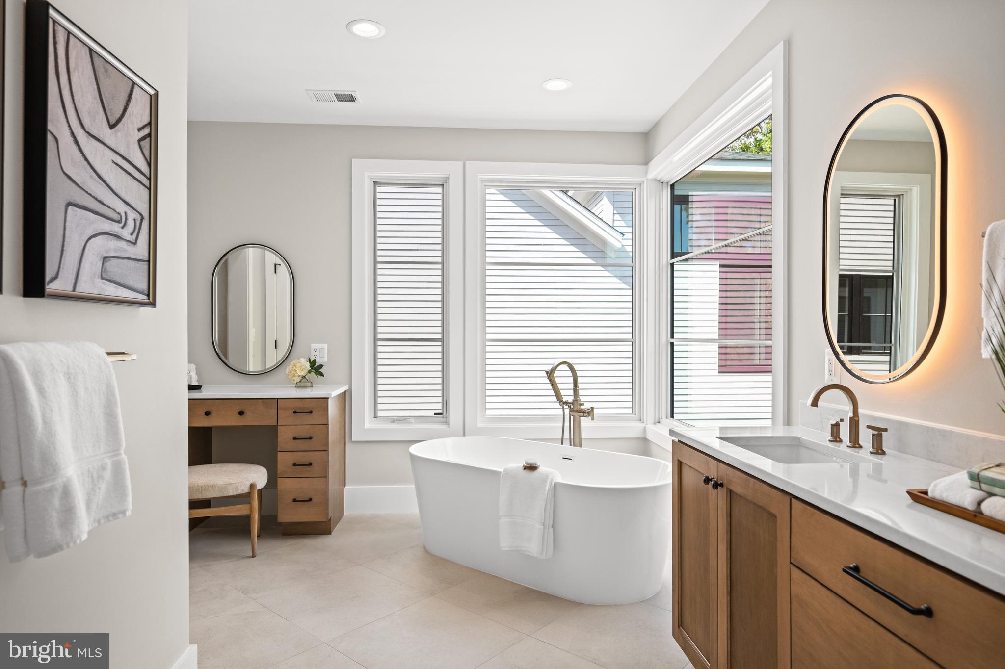 SHIRLEY WOODS - Residential