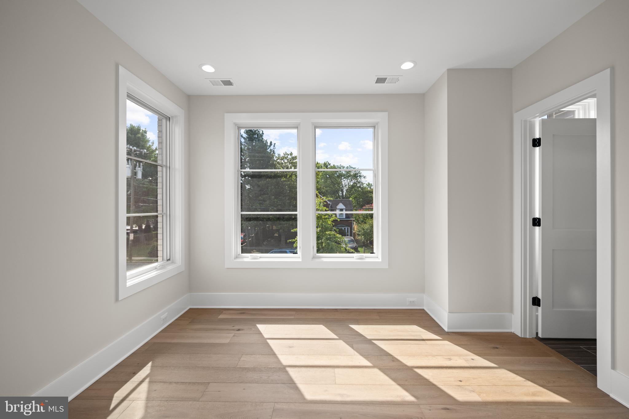 SHIRLEY WOODS - Residential