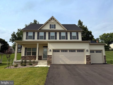 Homes For Sale - 9715 Stewartown Road<br/> MONTGOMERY VILLAGE, MD 20886