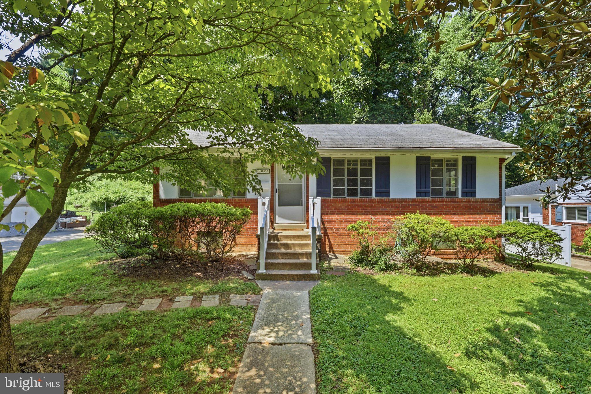 3824 LARCHWOOD ROAD