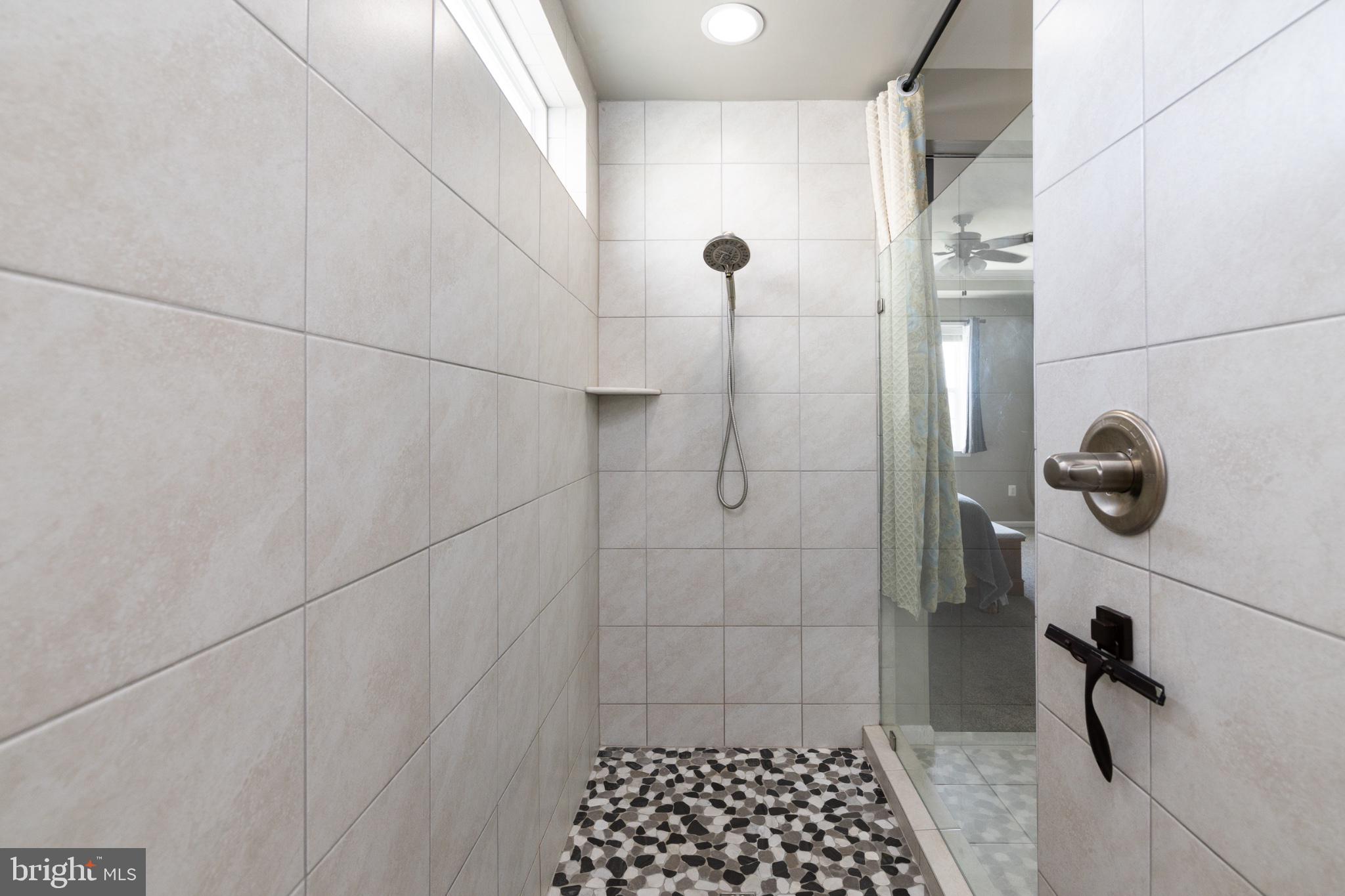 SOUTHERN HILLS - Residential