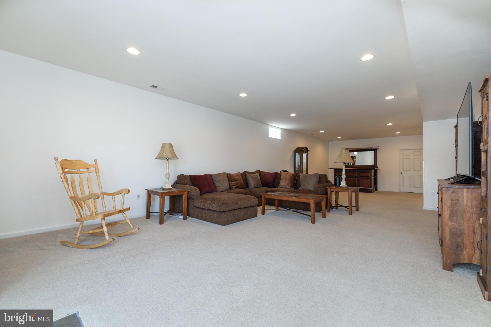 SOUTHERN HILLS - Residential