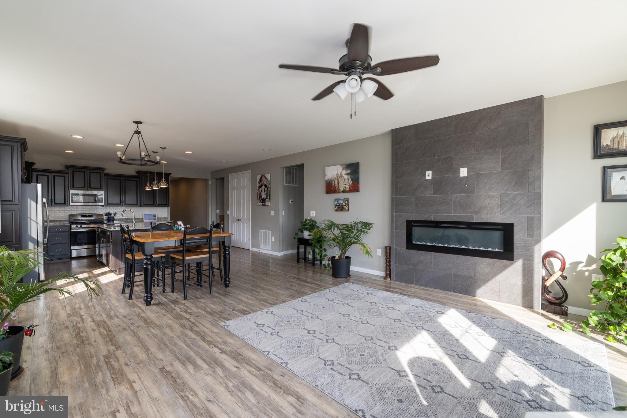 SOUTHERN HILLS - Residential