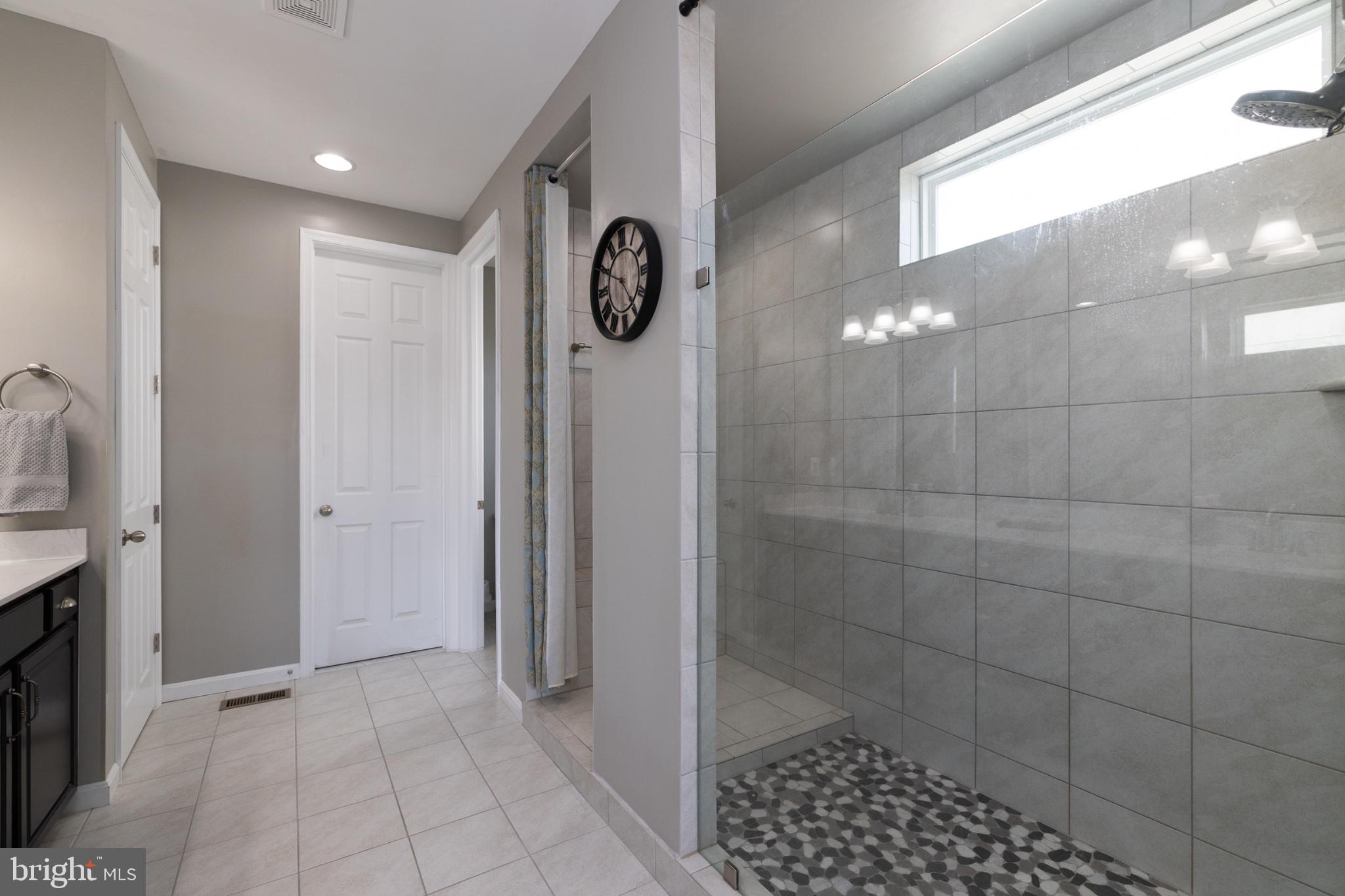 SOUTHERN HILLS - Residential