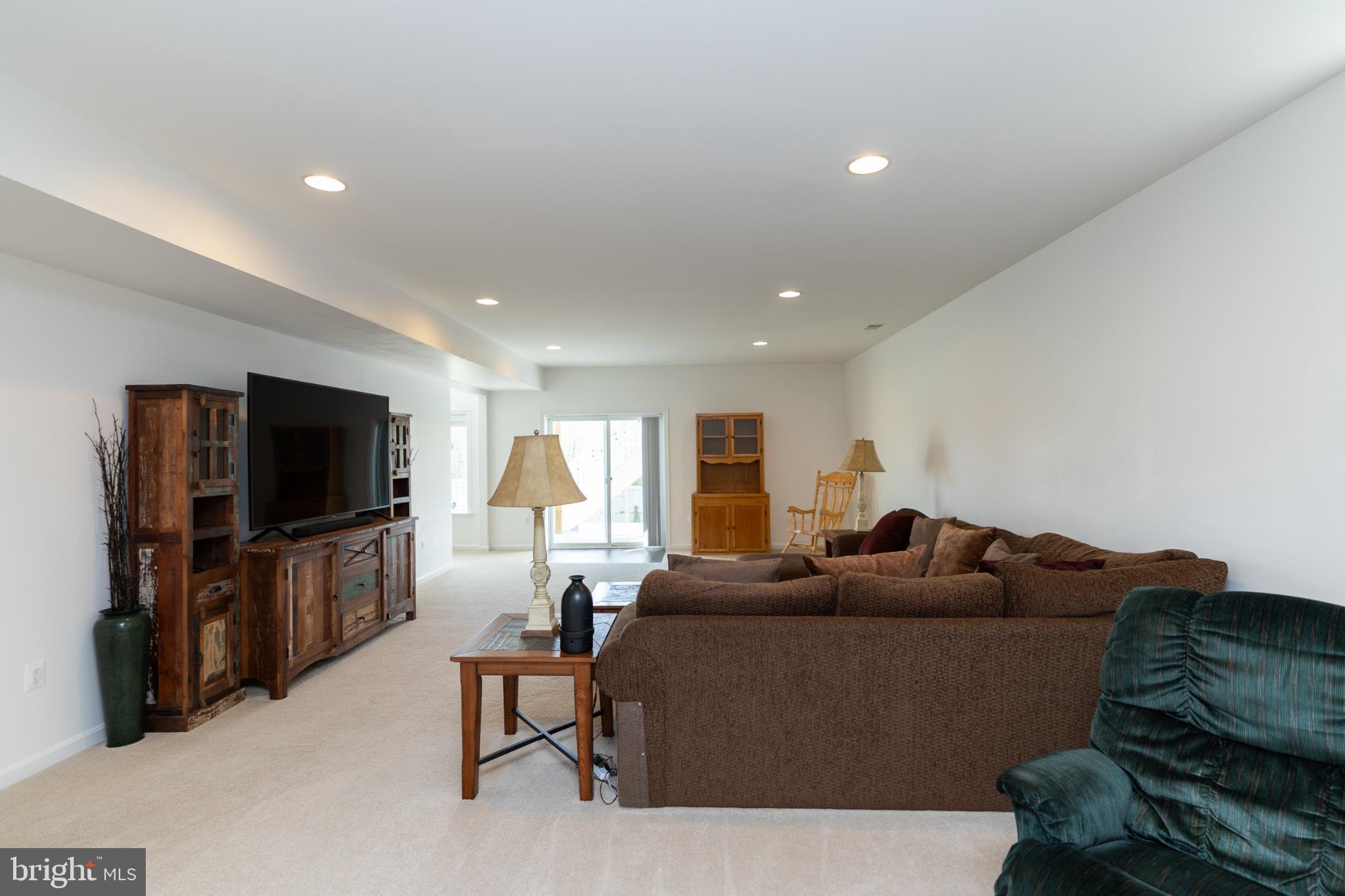 SOUTHERN HILLS - Residential