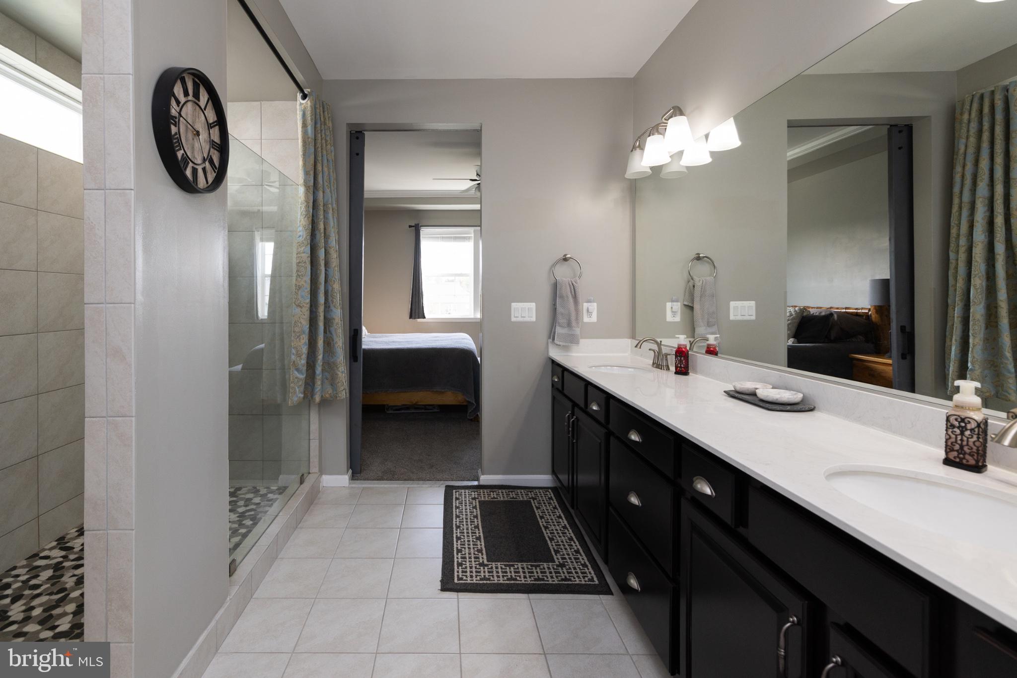 SOUTHERN HILLS - Residential