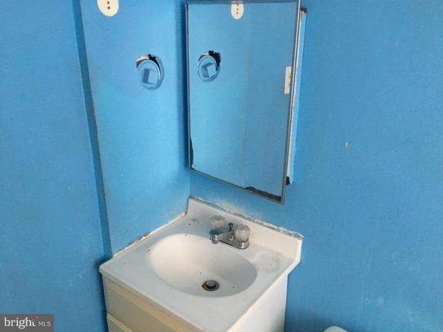 WOODLAWN HEIGHTS - Residential