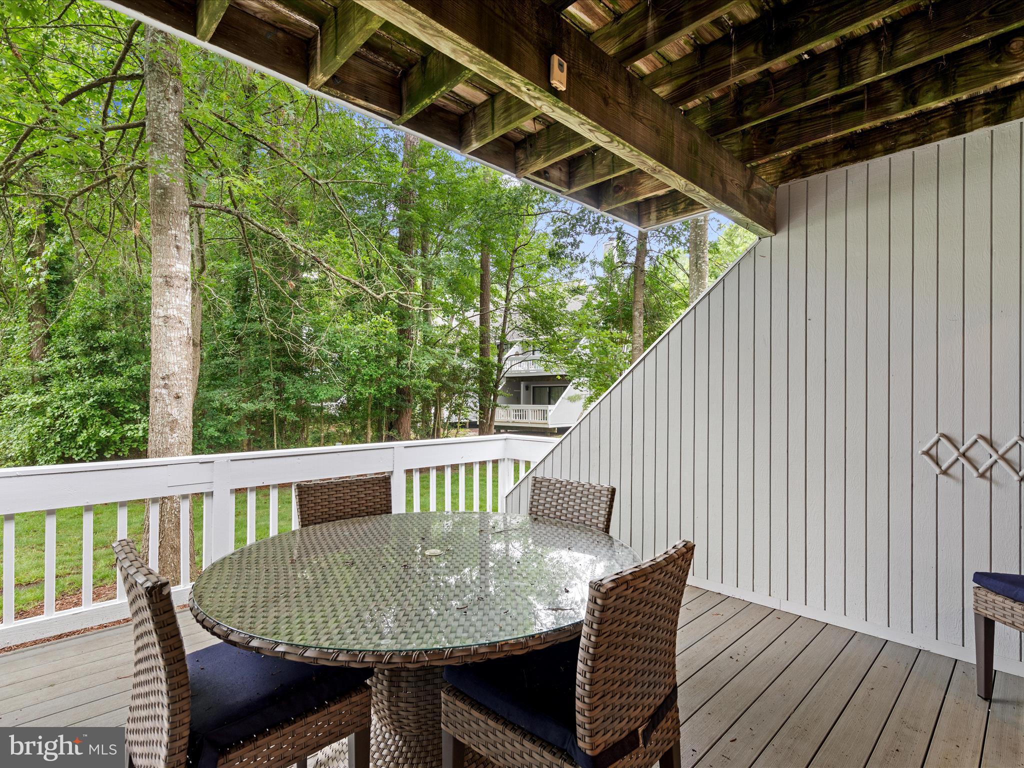 SEA COLONY WEST - Residential