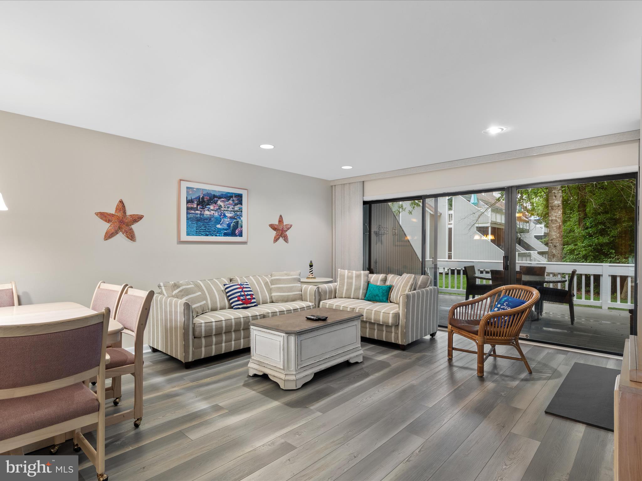 SEA COLONY WEST - Residential