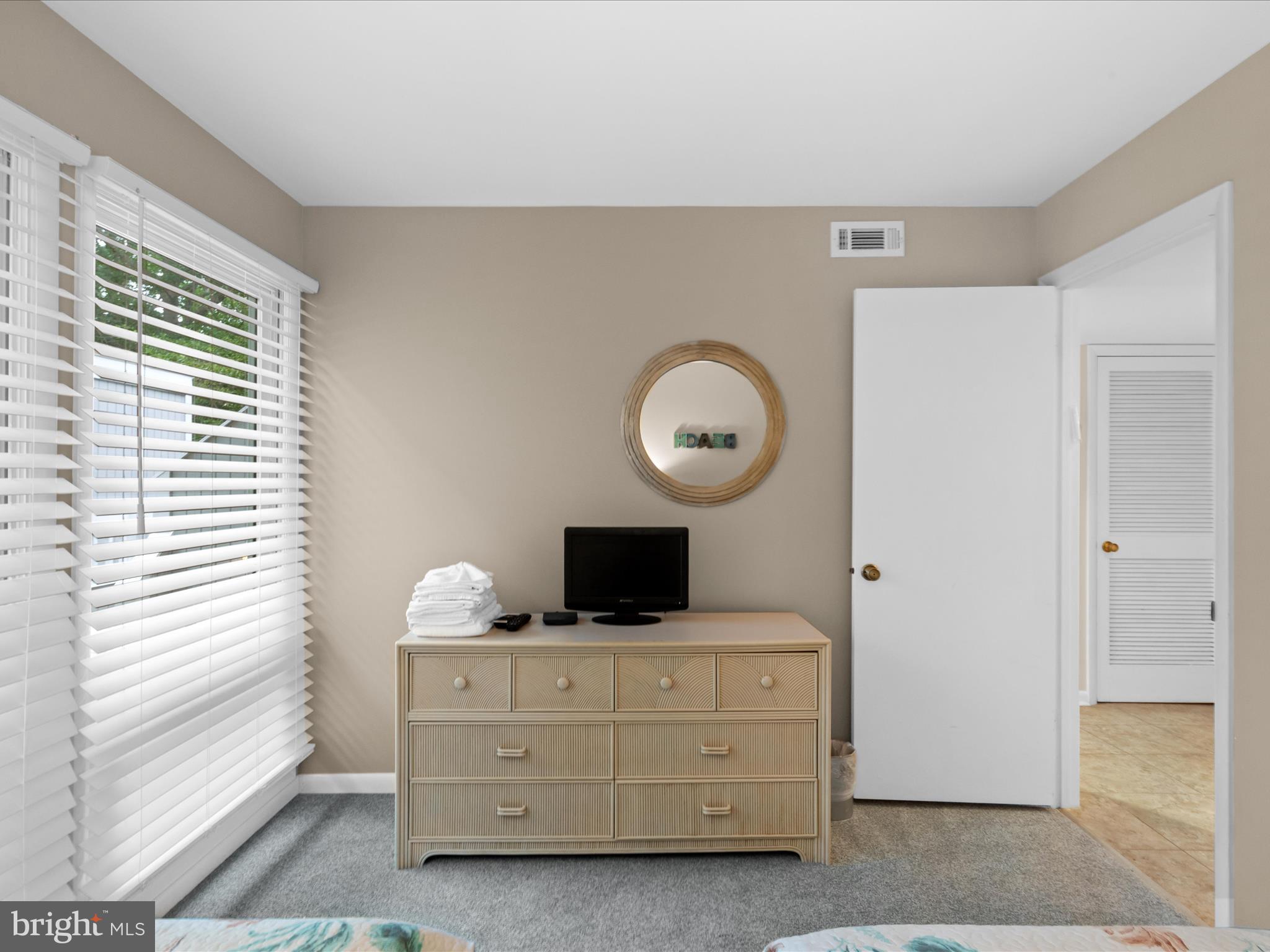 SEA COLONY WEST - Residential