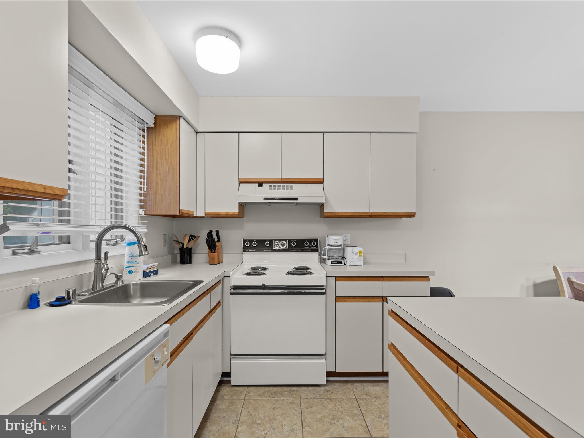 39346 RACQUET LANE 8504