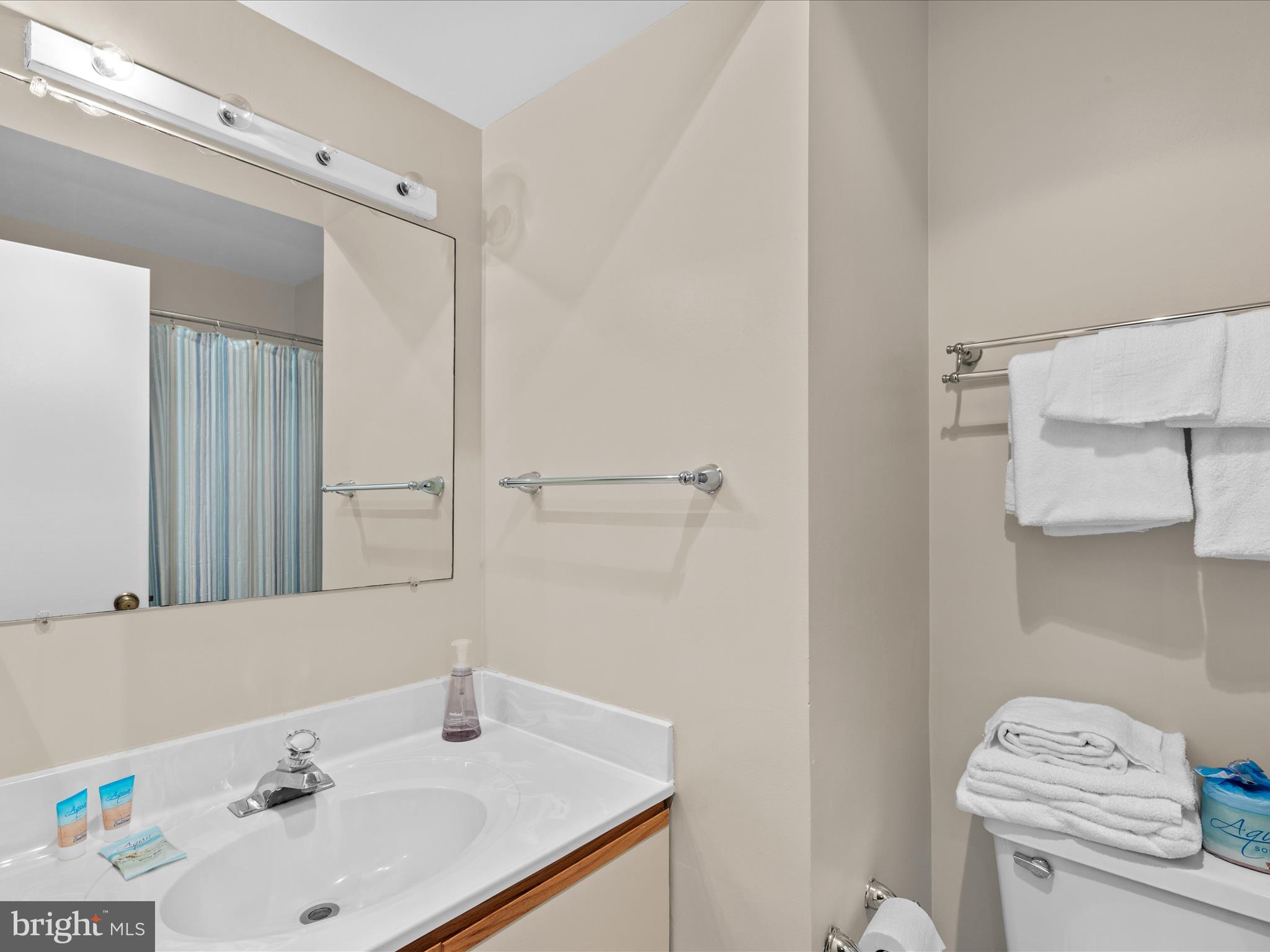 SEA COLONY WEST - Residential