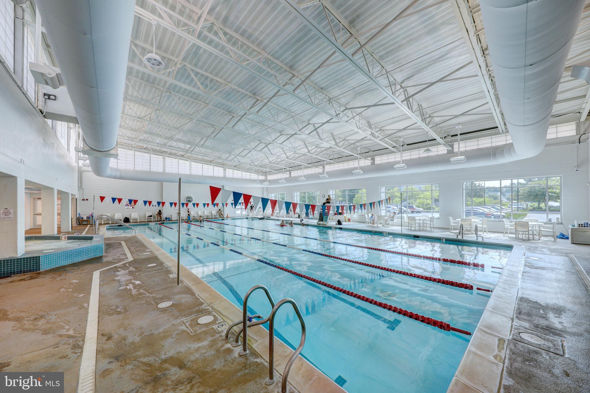 SEA COLONY WEST - Residential