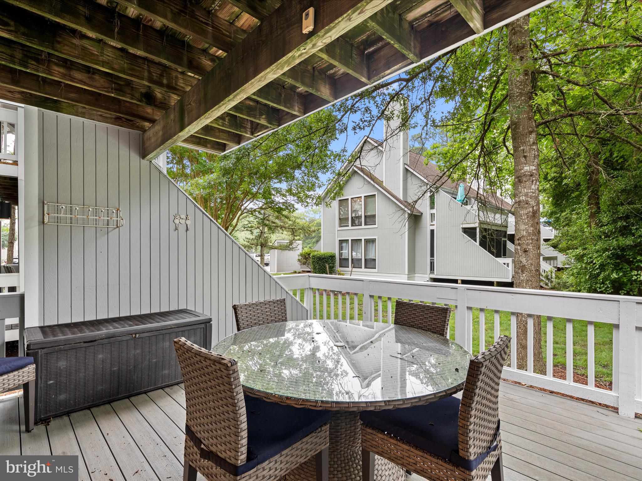 SEA COLONY WEST - Residential