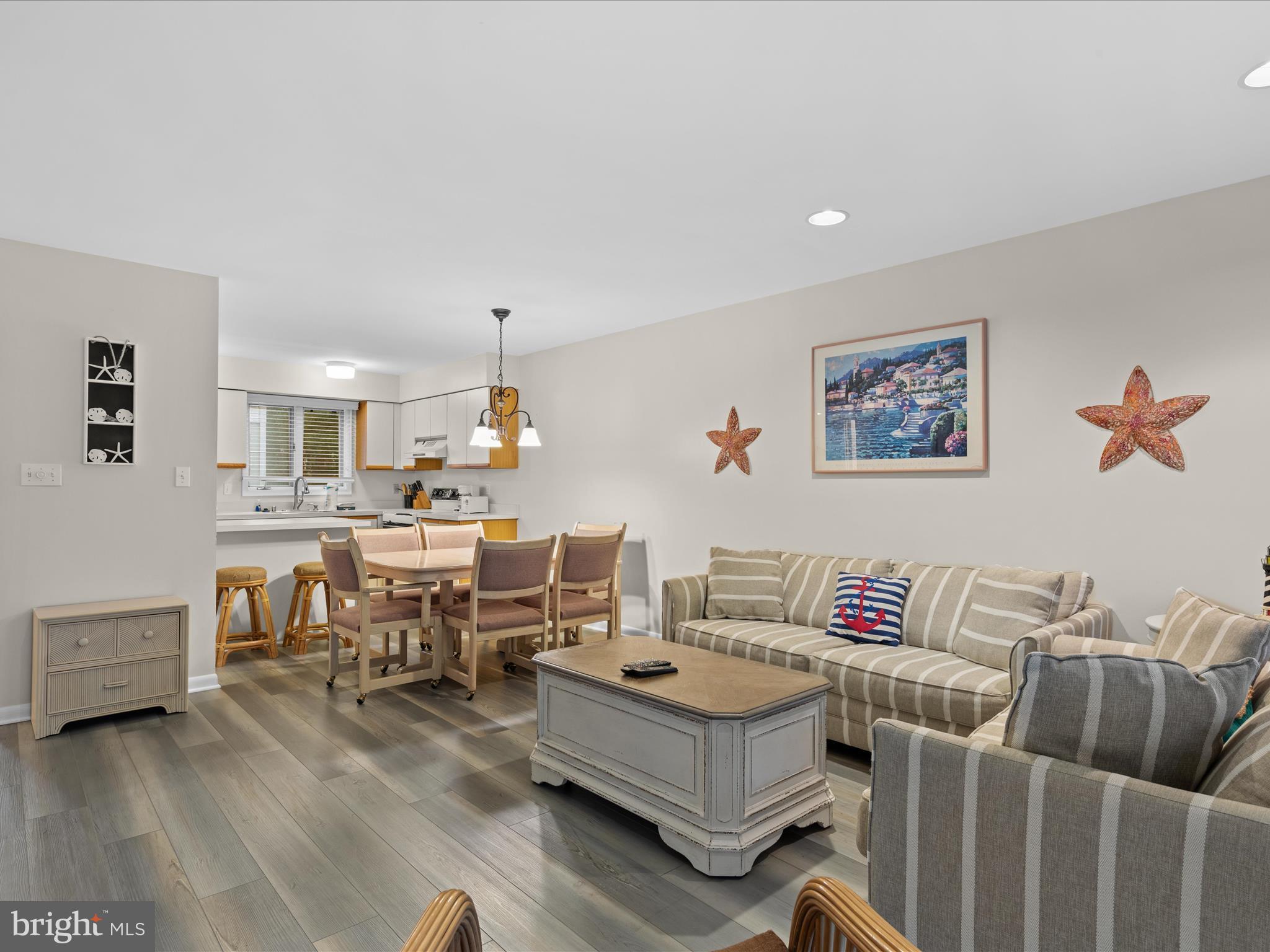 SEA COLONY WEST - Residential