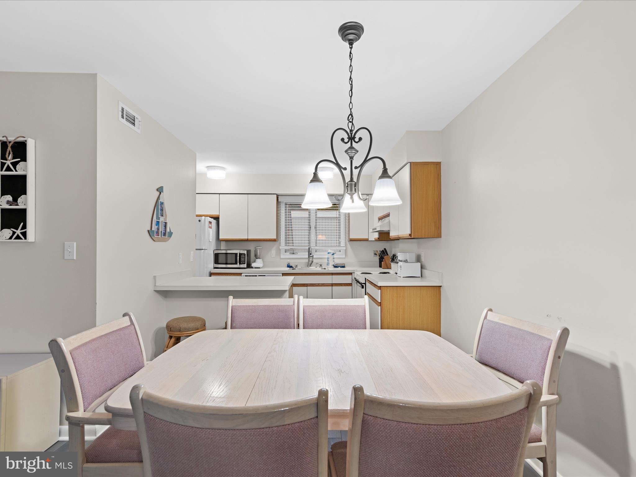 SEA COLONY WEST - Residential