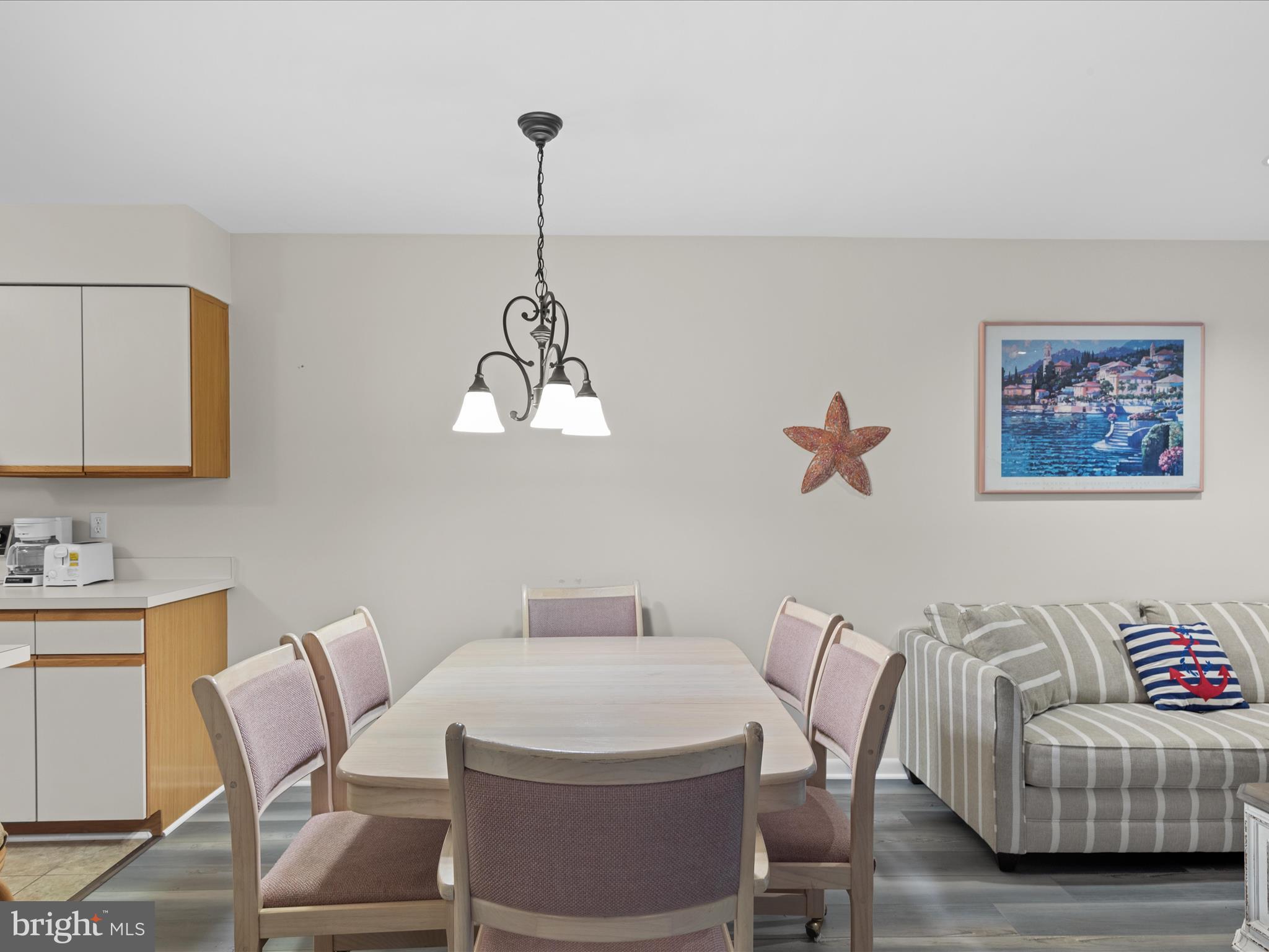 SEA COLONY WEST - Residential