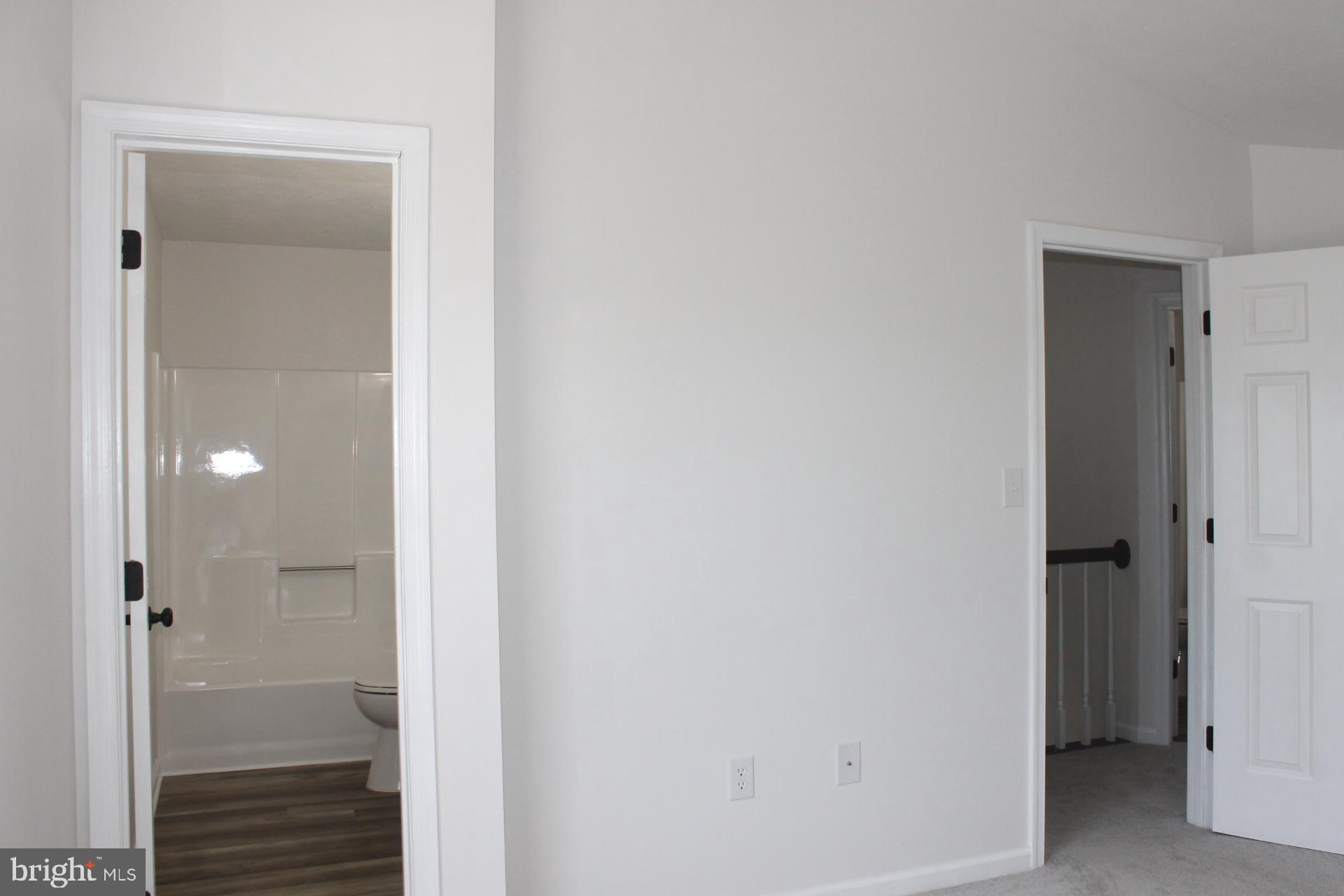 SOUTHRIDGE TOWNHOUSES - Residential