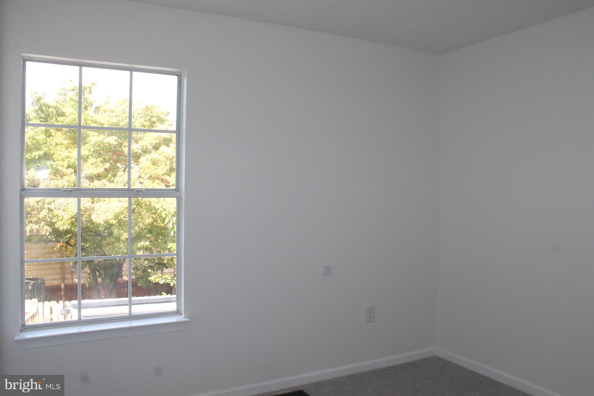 SOUTHRIDGE TOWNHOUSES - Residential