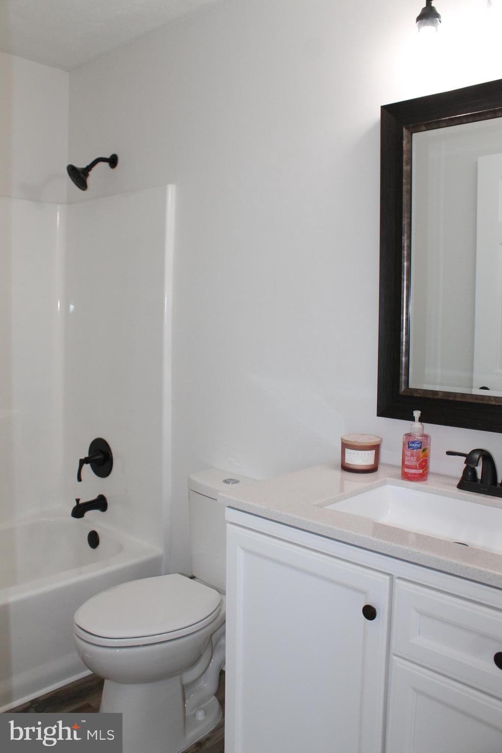 SOUTHRIDGE TOWNHOUSES - Residential