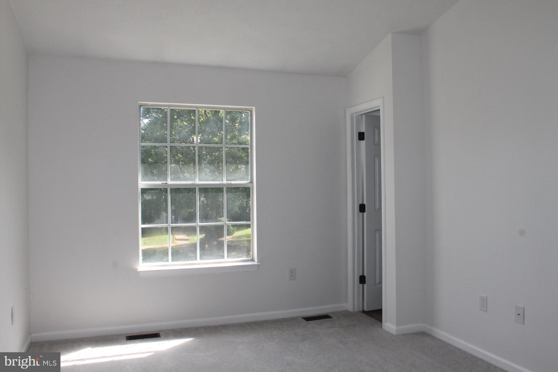 SOUTHRIDGE TOWNHOUSES - Residential