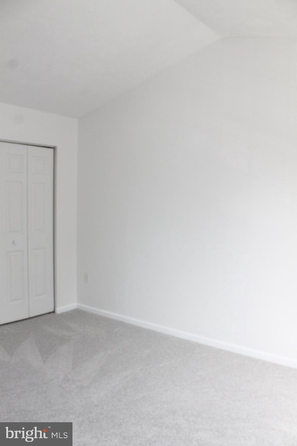 SOUTHRIDGE TOWNHOUSES - Residential