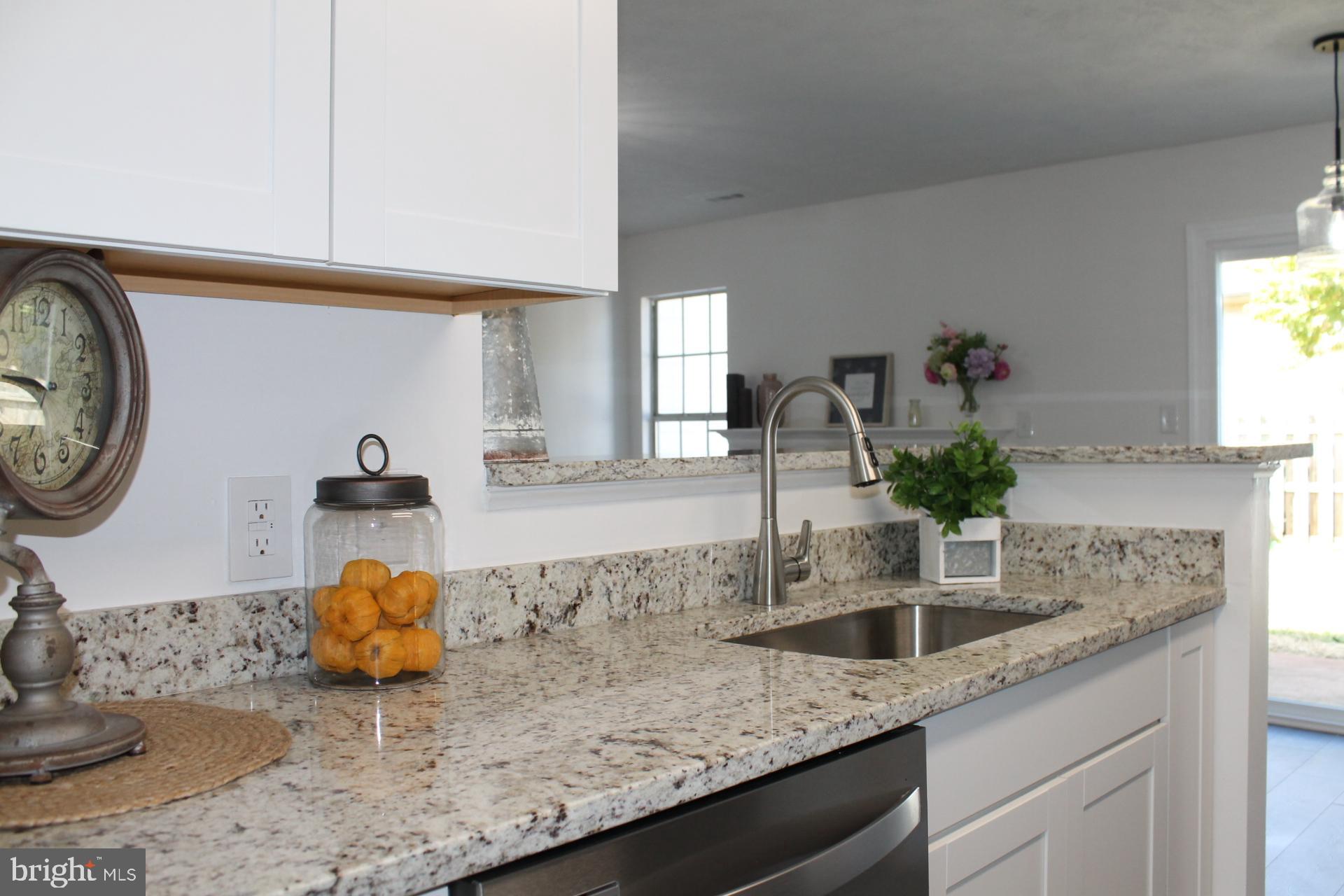 SOUTHRIDGE TOWNHOUSES - Residential