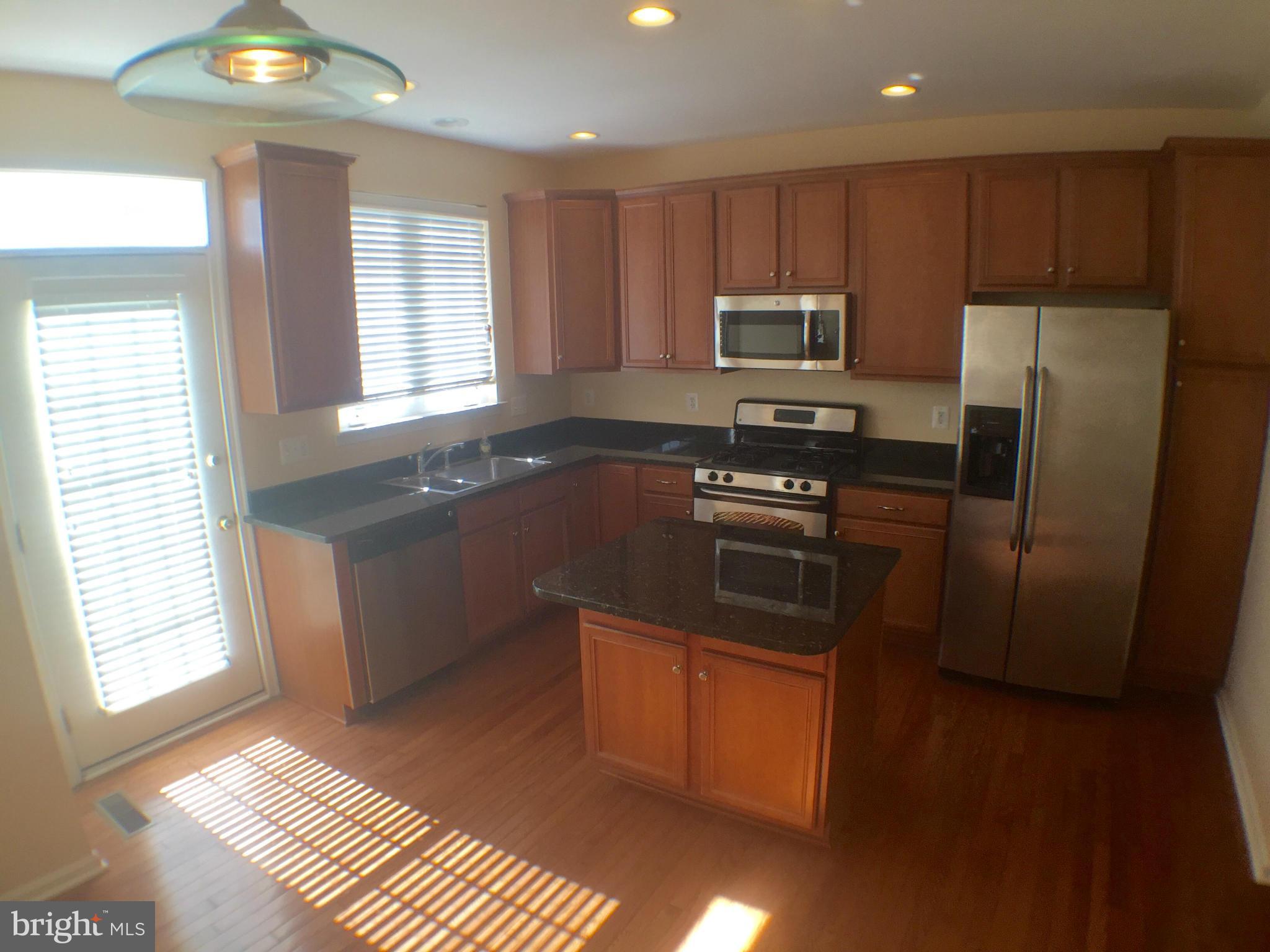 BELMONT LAND BAY - Residential