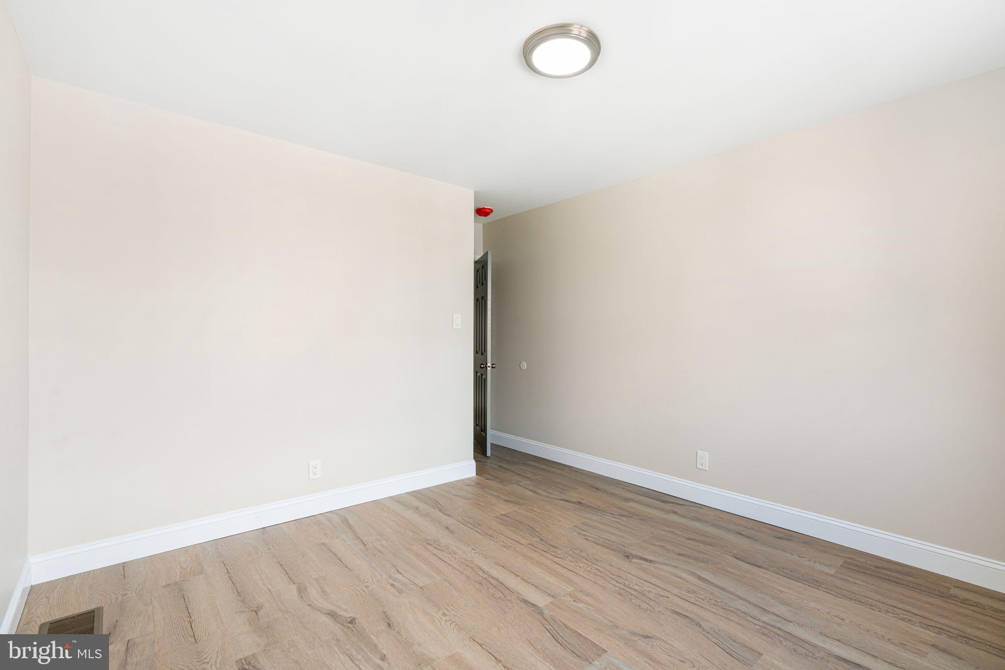 WEST OAK LANE - Residential