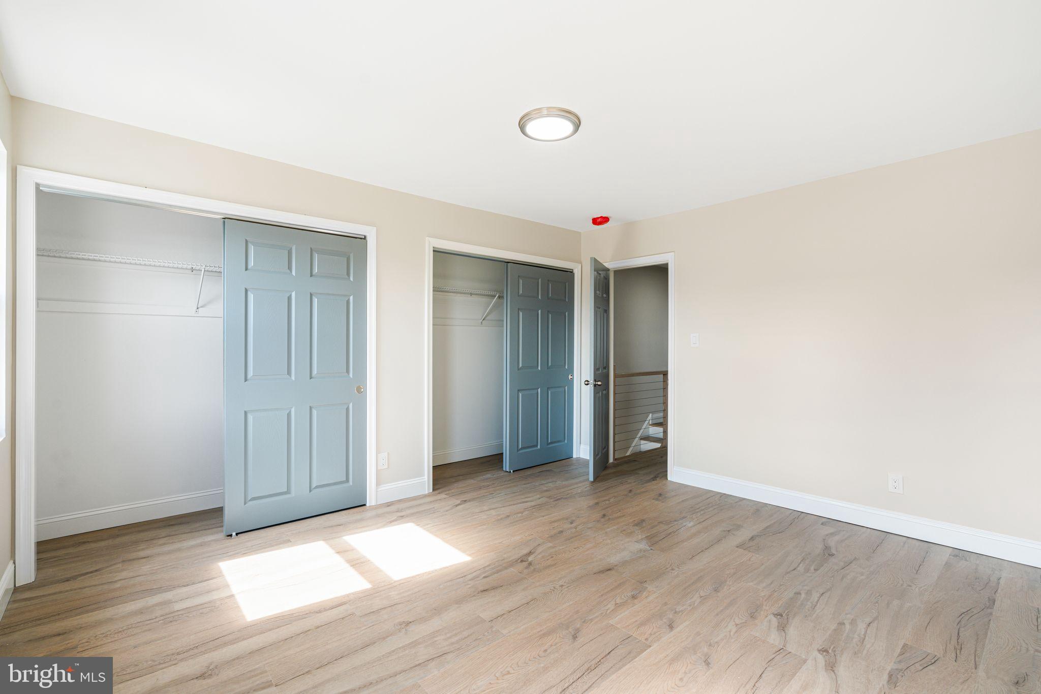 WEST OAK LANE - Residential