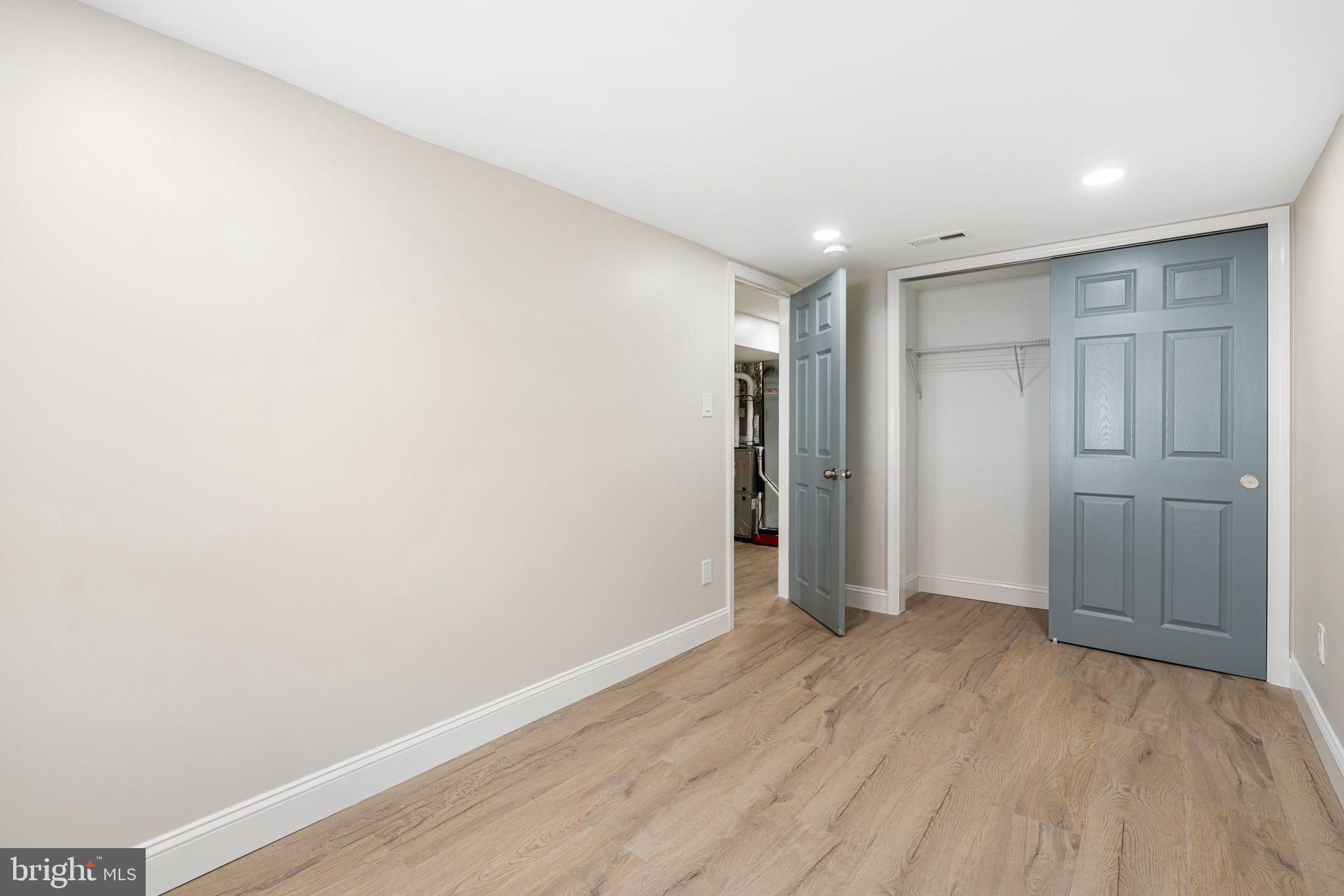 WEST OAK LANE - Residential