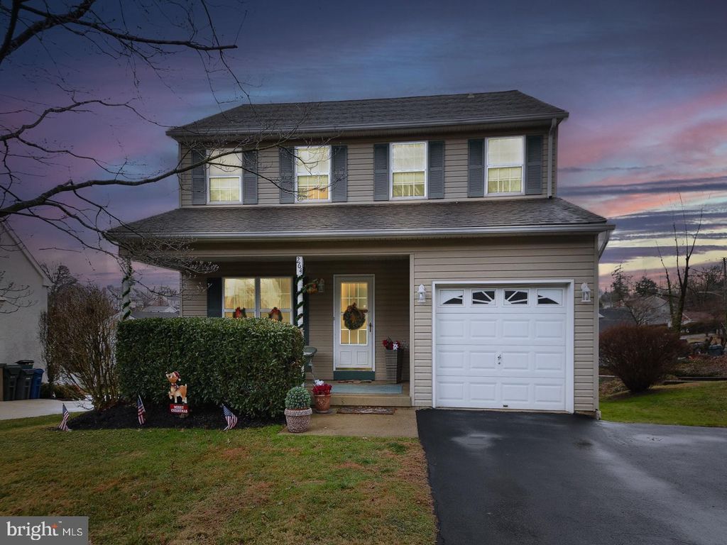 Photo of 264 Mankin Avenue, HUNTINGDON VALLEY, PA 19006 (MLS # PAMC2164264)